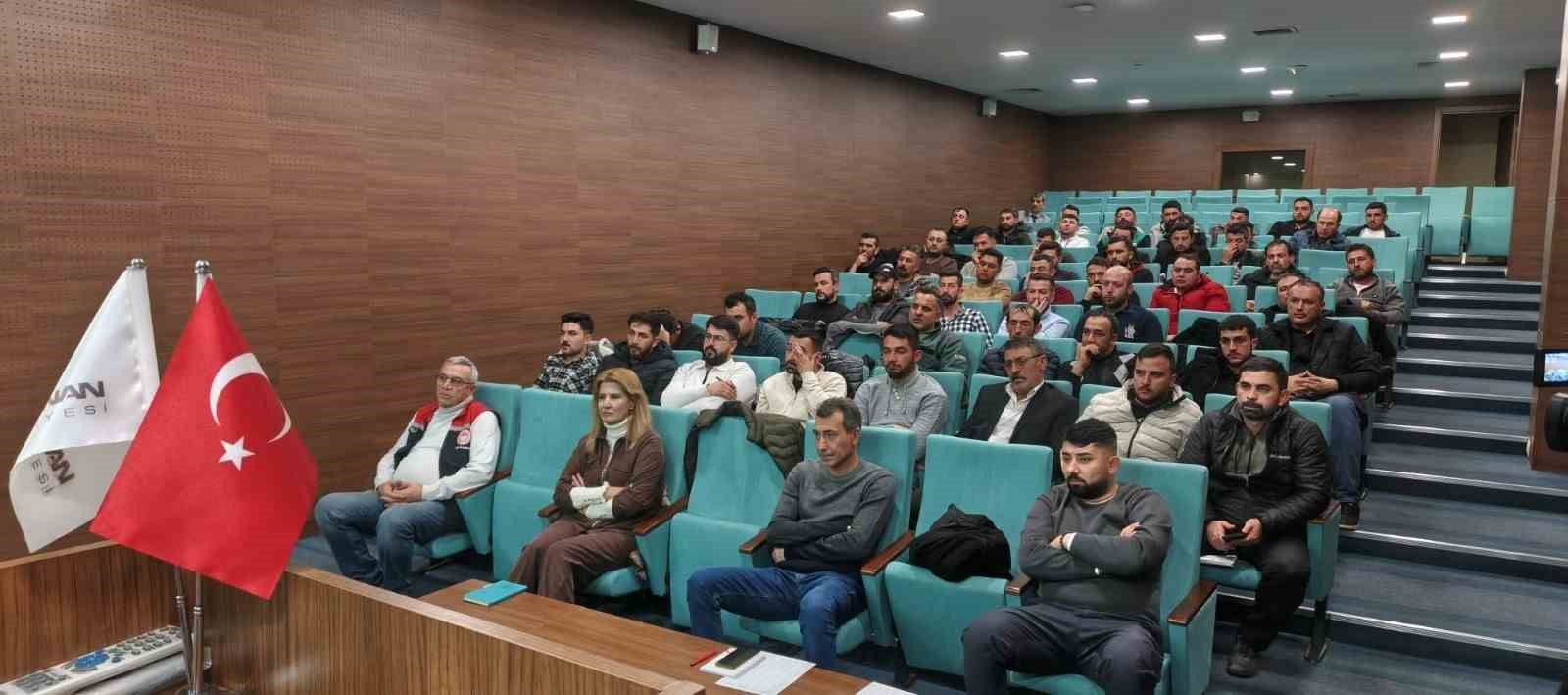 Başkan Çolakbayrakdar: "Yeşil şehir vizyonunu bilgiyle büyütüyoruz"
