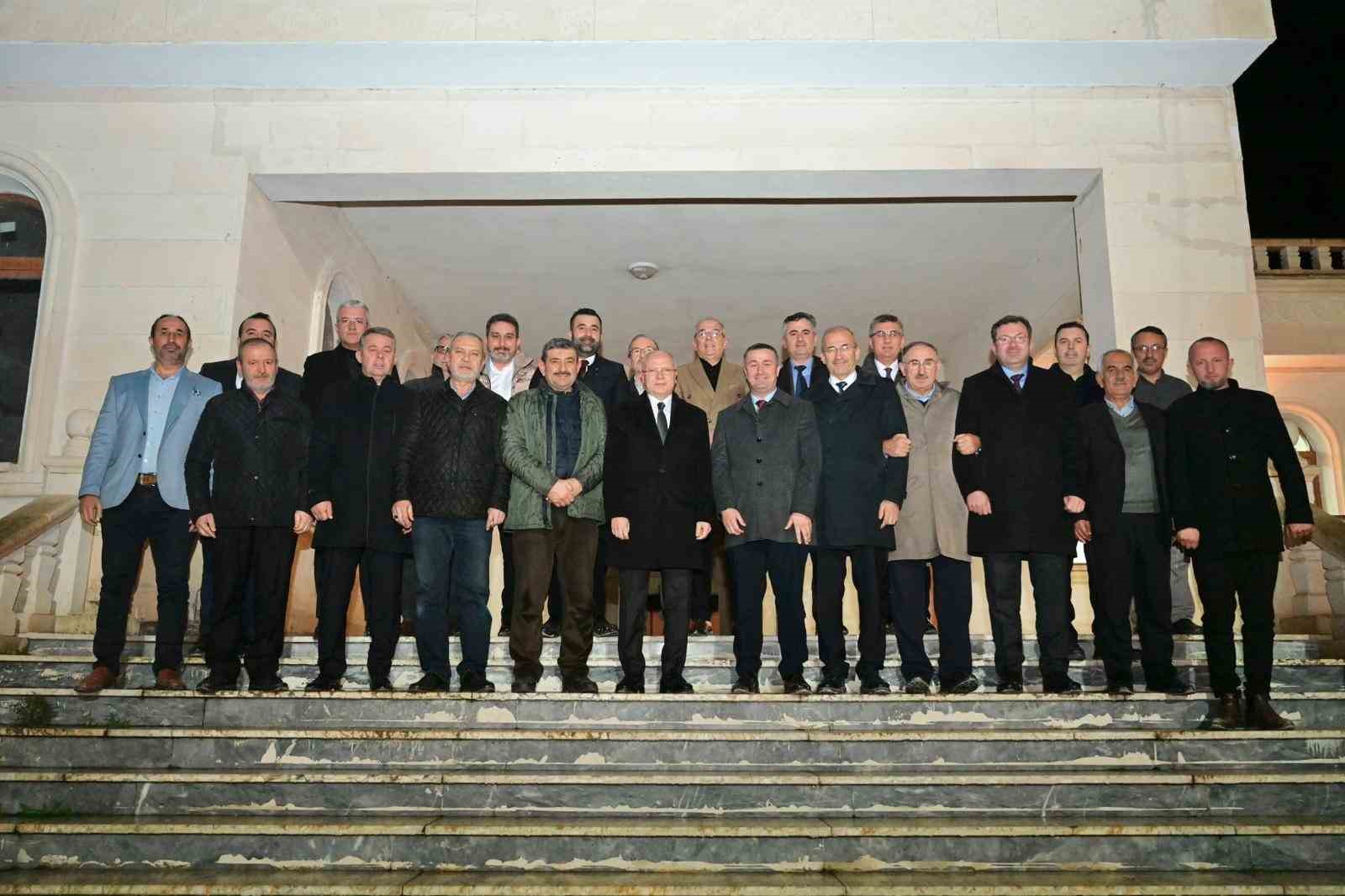 Başkan Davut Gürkan: "İyi ki AK Parti var, iyi ki Cumhurbaşkanımız Recep Tayyip Erdoğan var"
Başkan Davut Gürkan: "İyi ki AK Parti var, iyi ki Cumhurbaşkanımız Recep Tayyip Erdoğan var"