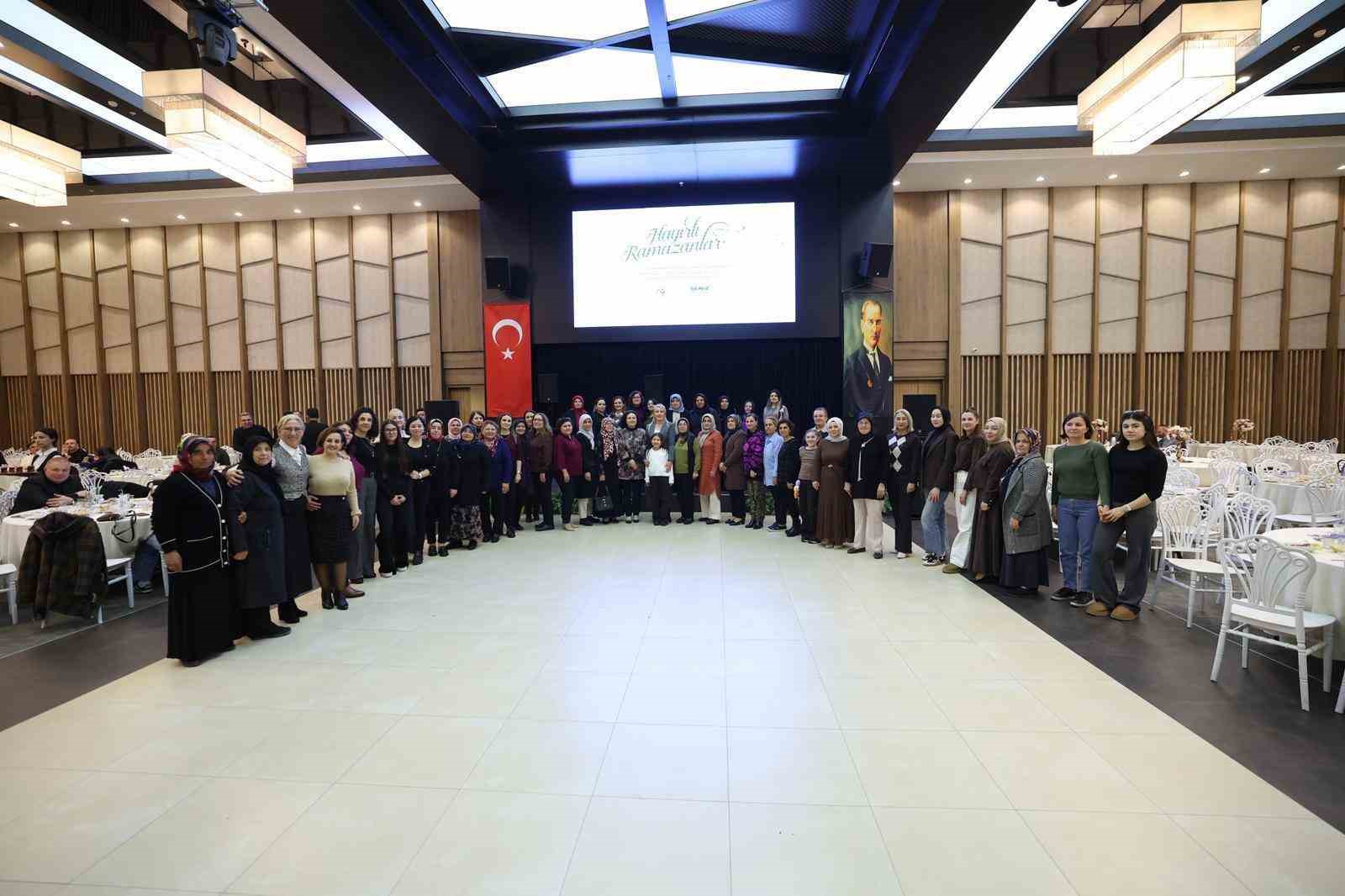 Başkan Doğan muhtarlarla iftarda bir araya geldi
