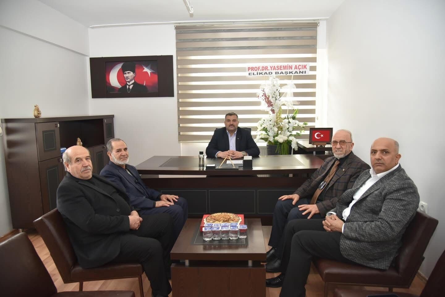 Başkan Dumandağ: "Elazığ’ın kalkınması, kurumlarımızın ortak aklı ve birlikte hareket etmesiyle mümkün olacaktır"
Başkan Dumandağ: "Elazığ’ın kalkınması, kurumlarımızın ortak aklı ve birlikte hareket etmesiyle mümkün olacaktır"