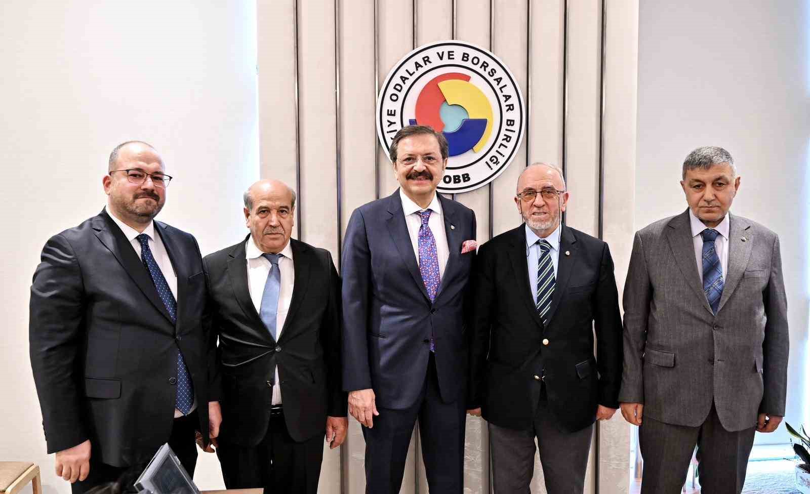 Başkan Dumandağ, TOBB Başkanı Hisarcıklıoğlu ile bir araya geldi
Başkan Dumandağ, TOBB Başkanı Hisarcıklıoğlu ile bir araya geldi