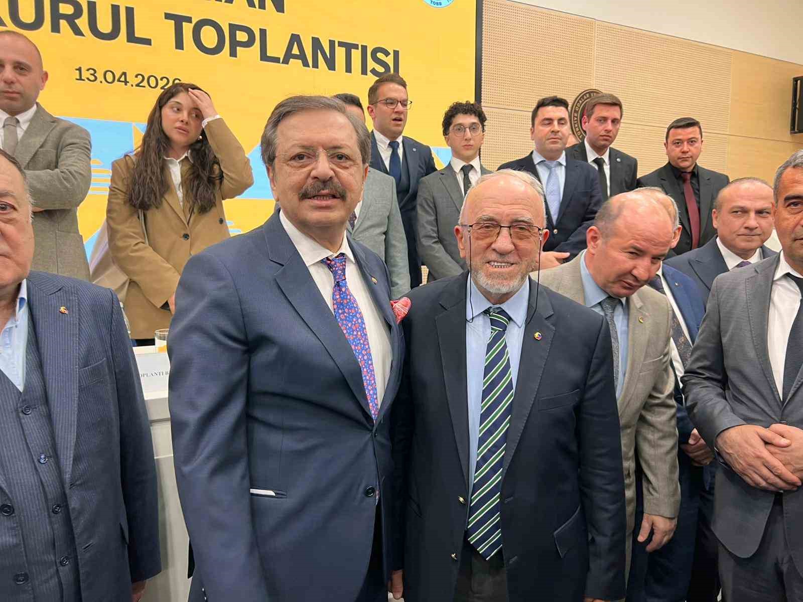 Başkan Dumandağ, TOBB Başkanı Hisarcıklıoğlu ile bir araya geldi
Başkan Dumandağ, TOBB Başkanı Hisarcıklıoğlu ile bir araya geldi