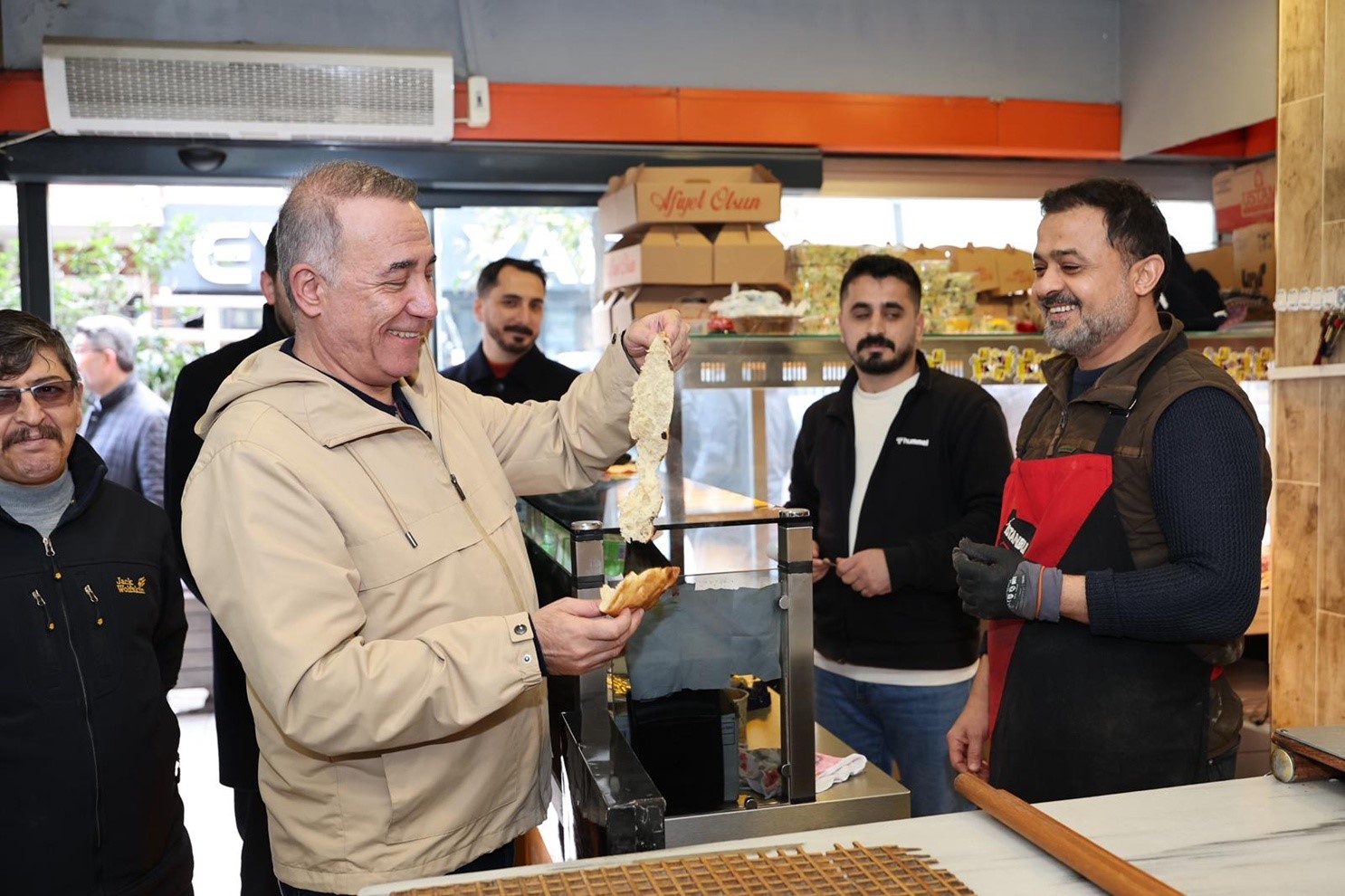 Başkan Dursun: "Gönüllere dokunmak önceliğimiz"
