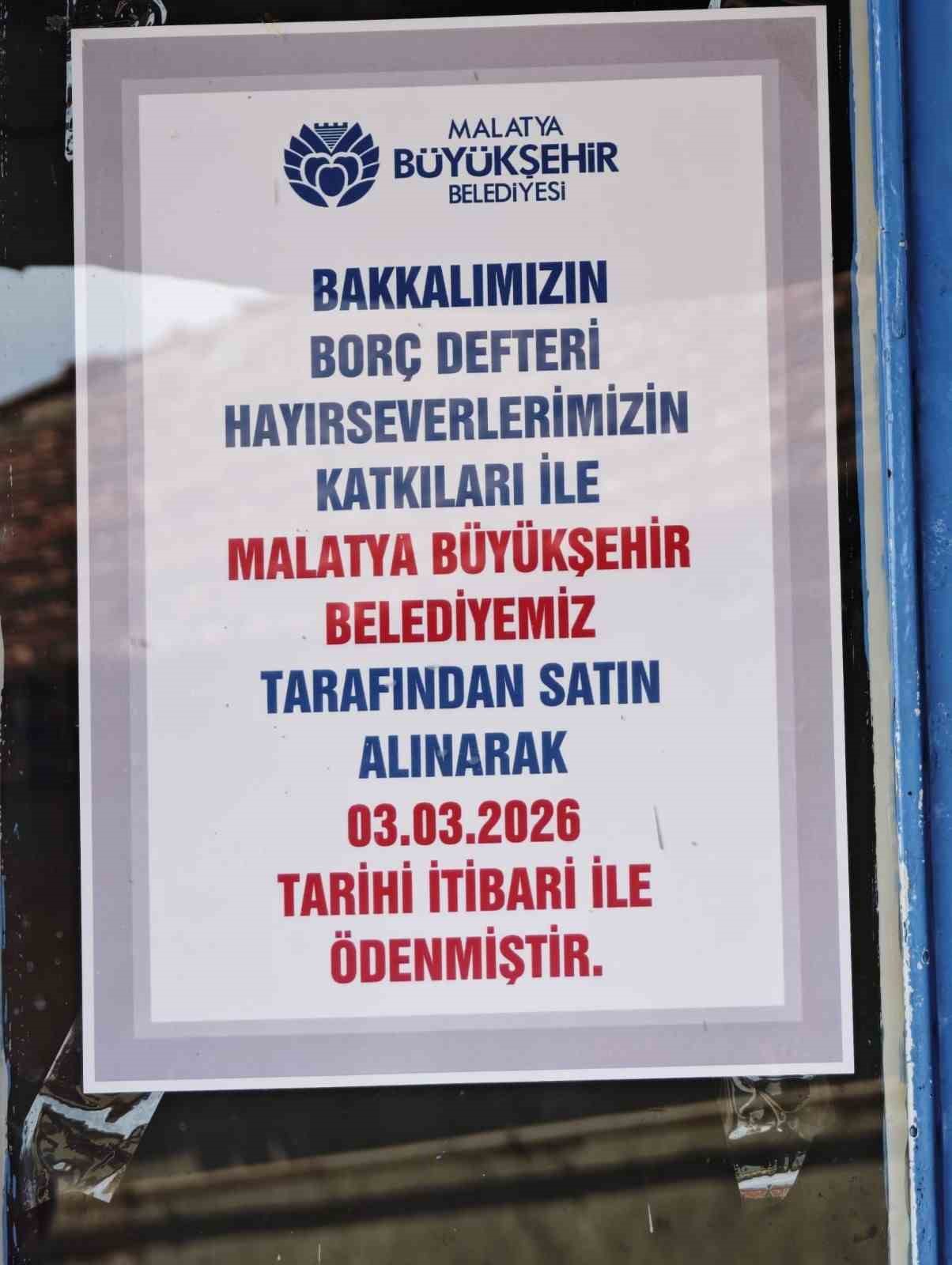 Başkan Er, vatandaşların mahalle bakkallarına ve fırınlarına olan borçlarını kapattı
Başkan Er, vatandaşların mahalle bakkallarına ve fırınlarına olan borçlarını kapattı