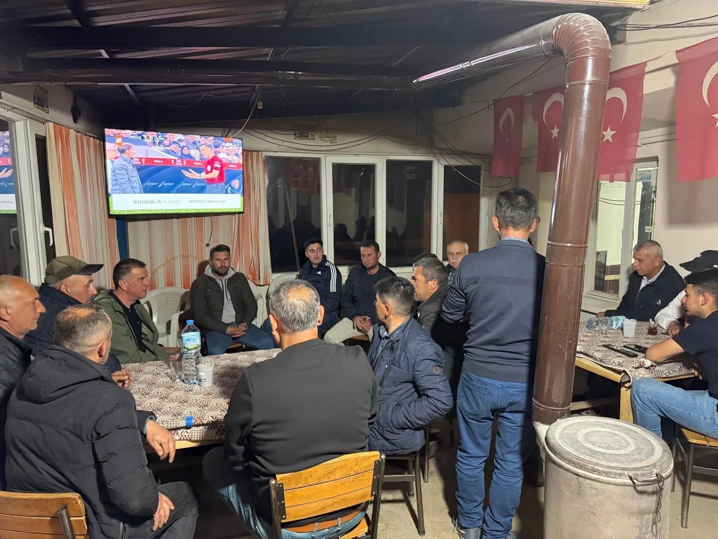 Başkan Ercan Koyunlar Mahallesi’nde vatandaşlarla buluştu
