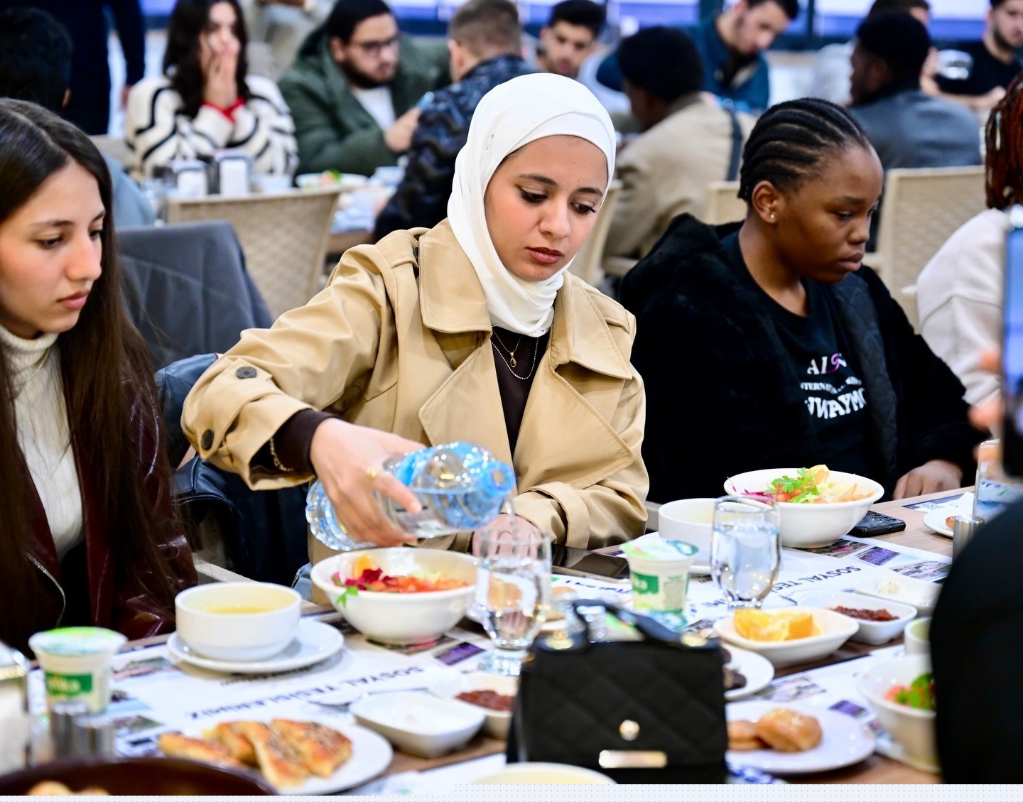 Başkan Geçit, 36 farklı ülkeden gelen uluslararası öğrencileri iftarda ağırladı
