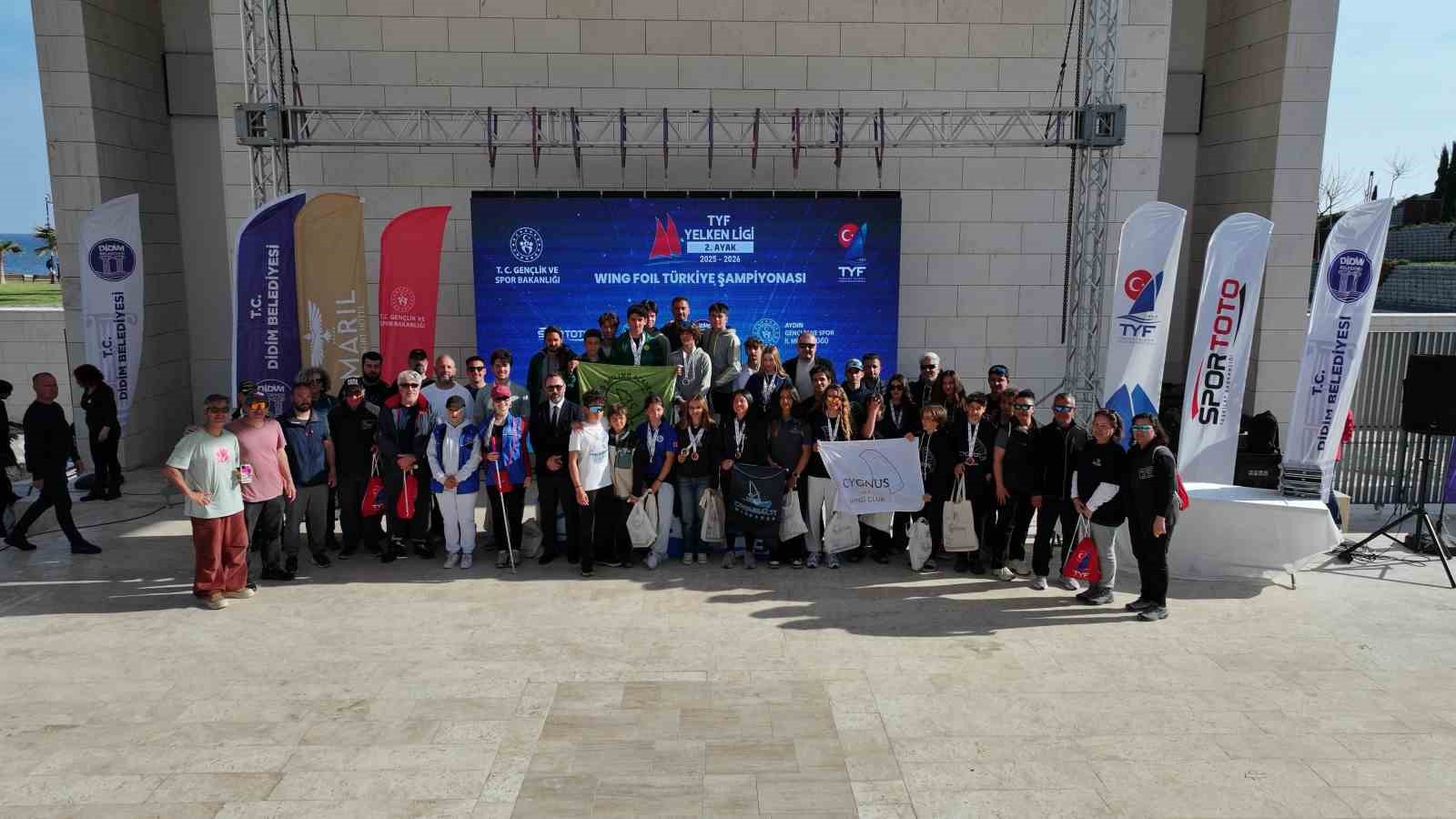 Başkan Gençay: "Bu yıl 3.kez Türkiye Yelken Şampiyonası’na ev sahipliği yapmak büyük mutluluk"
Başkan Gençay: "Bu yıl 3.kez Türkiye Yelken Şampiyonası’na ev sahipliği yapmak büyük mutluluk"