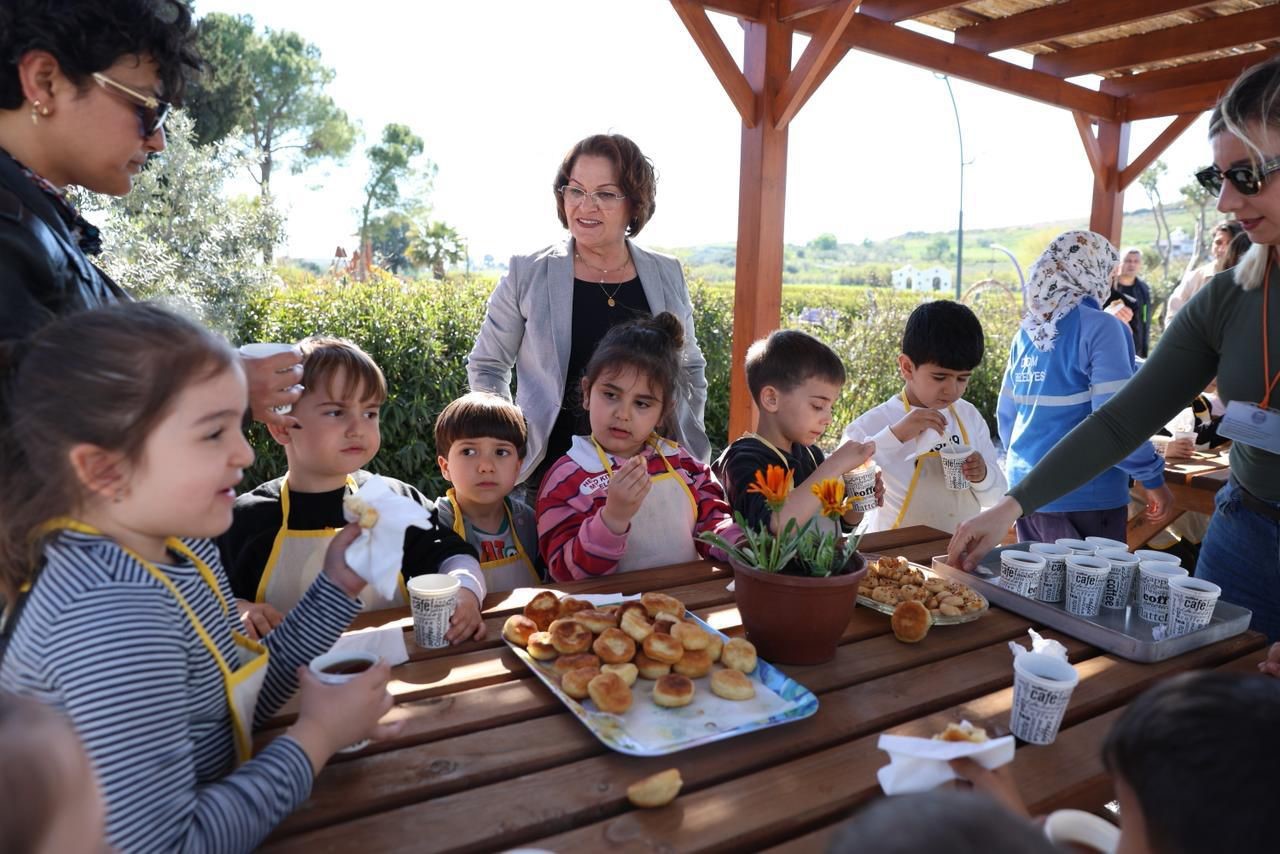 Başkan Gençay: "Üreten belediyecilik anlayışımızla bilinçli nesiller yetişmesine katkı sunuyoruz"

