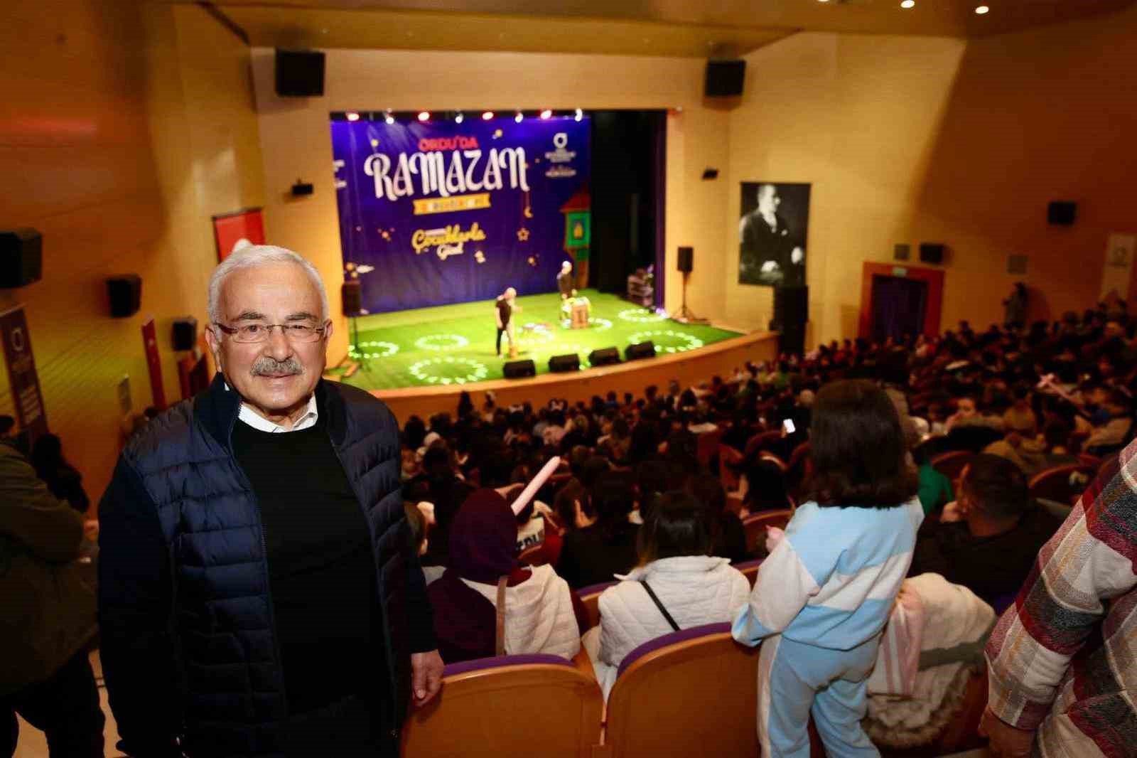 Başkan Güler: "Çocuklarımızla birlikte Ramazan’ı en güzel şekilde yaşıyoruz"
