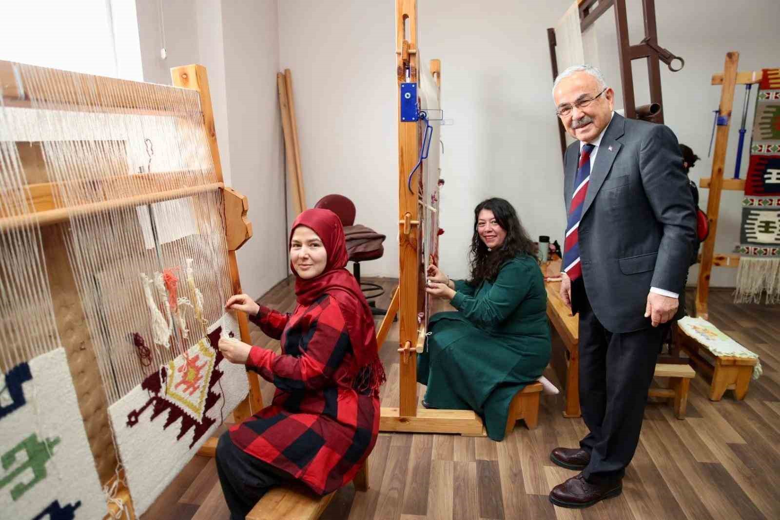 Başkan Güler: "ORMEK’lerimiz hem meslek öğretiyor, hem de sanatın gelişmesini sağlıyor"
