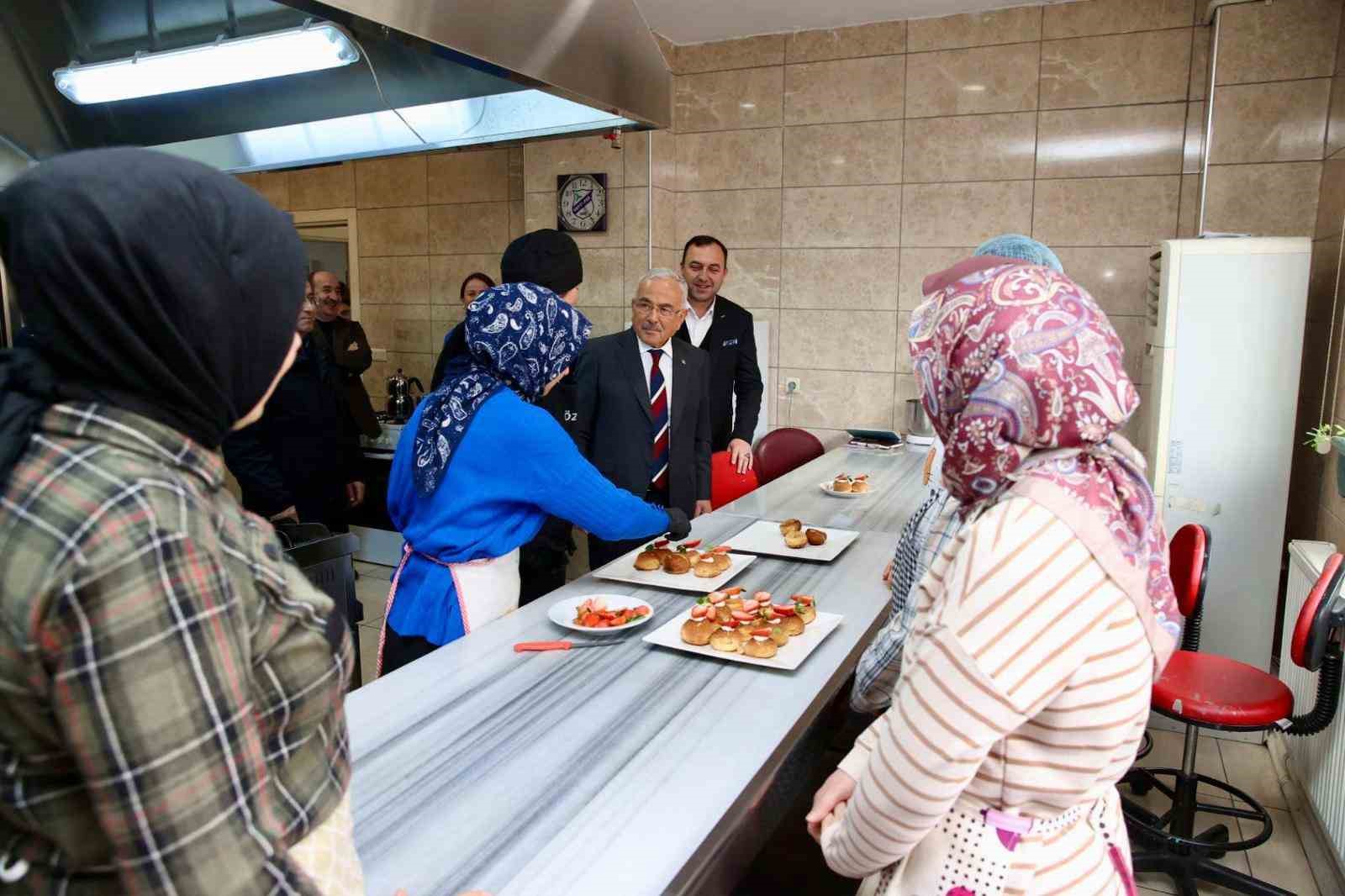 Başkan Güler: "ORMEK’lerimiz hem meslek öğretiyor, hem de sanatın gelişmesini sağlıyor"
