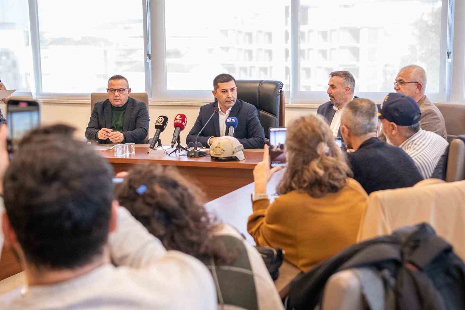 Başkan Günel: "Bu binaya zorla gelmedik"
