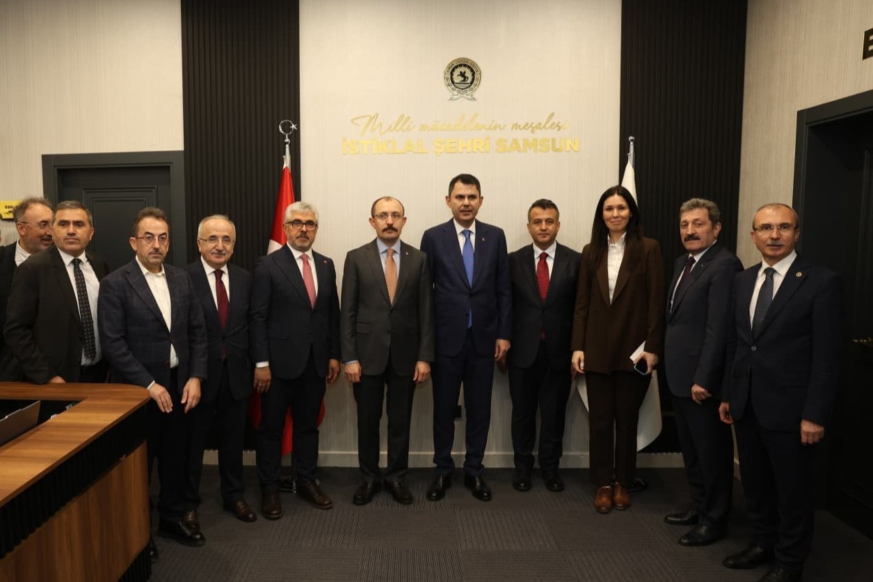 Başkan Halit Doğan, Bakan Murat Kurum’a Samsun projelerini anlattı
