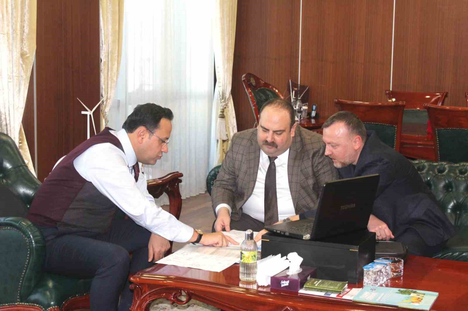 Başkan Hamamcı’nın yeni projeler için Ankara ziyareti
