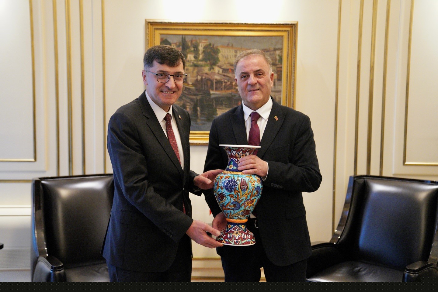 Başkan Kahveci’den şehirler arası iş birliği için önemli görüşme
