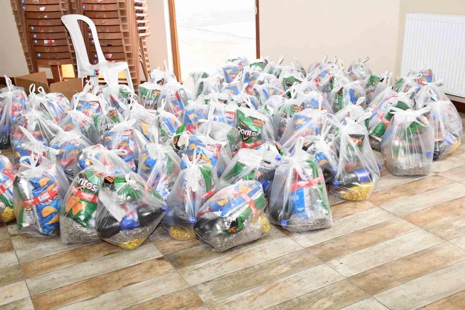 Başkan Karabacak’tan personele yeni yıl kutlaması ve yılbaşı hediyesi
