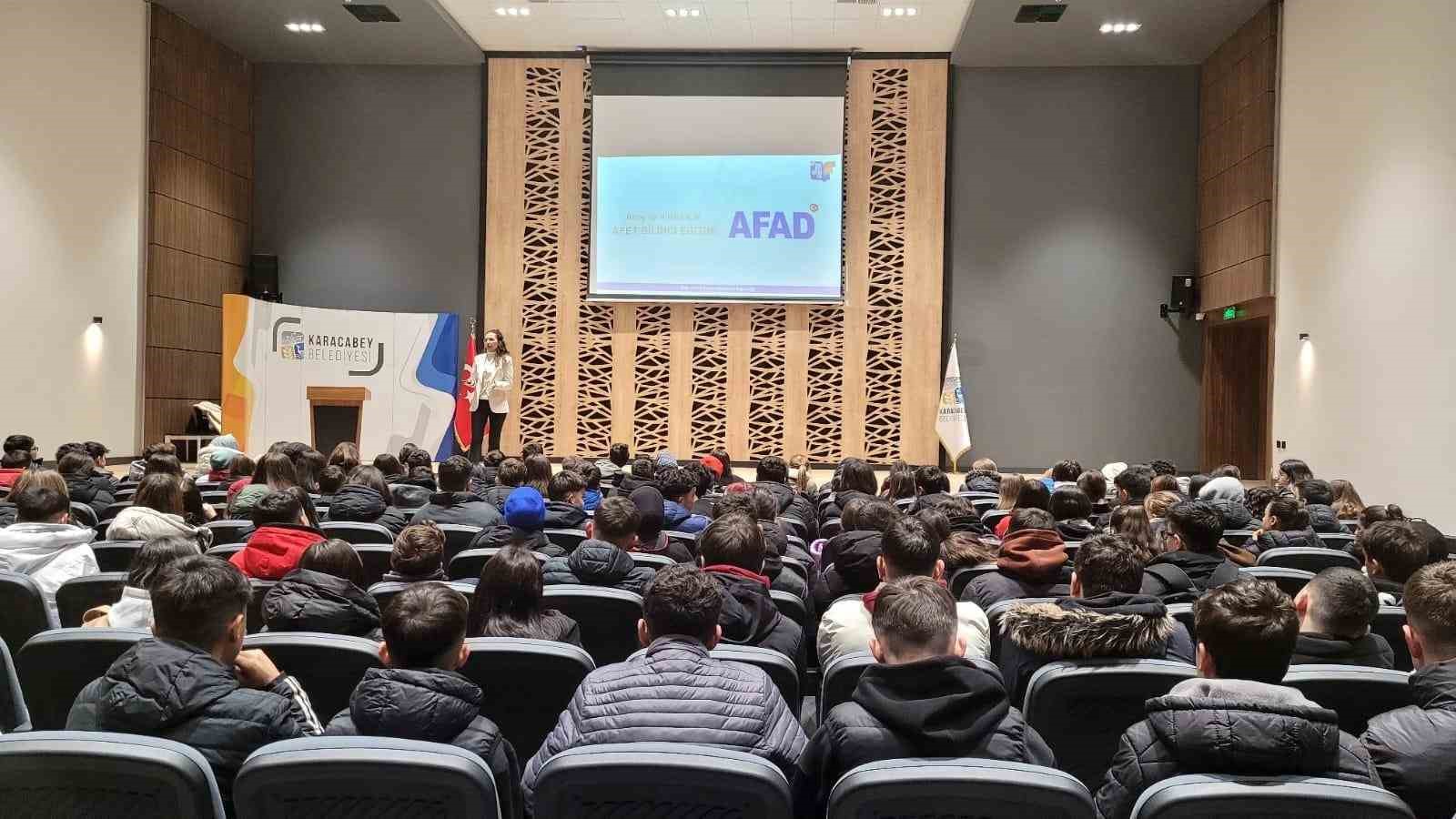 Başkan Karabatı: "Deprem gerçeğini unutturmamaya kararlıyız"
