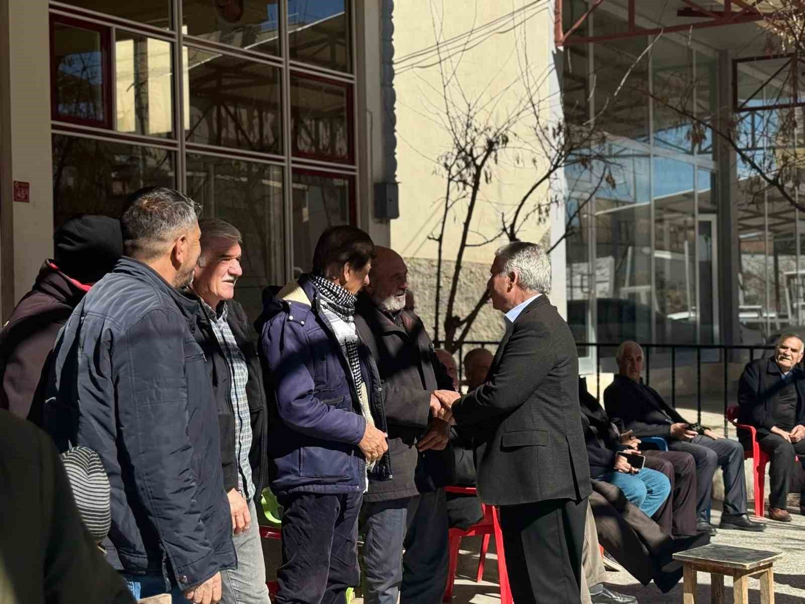 Başkan Karamehmetoğlu, vatandaşlarla bir araya gedi
