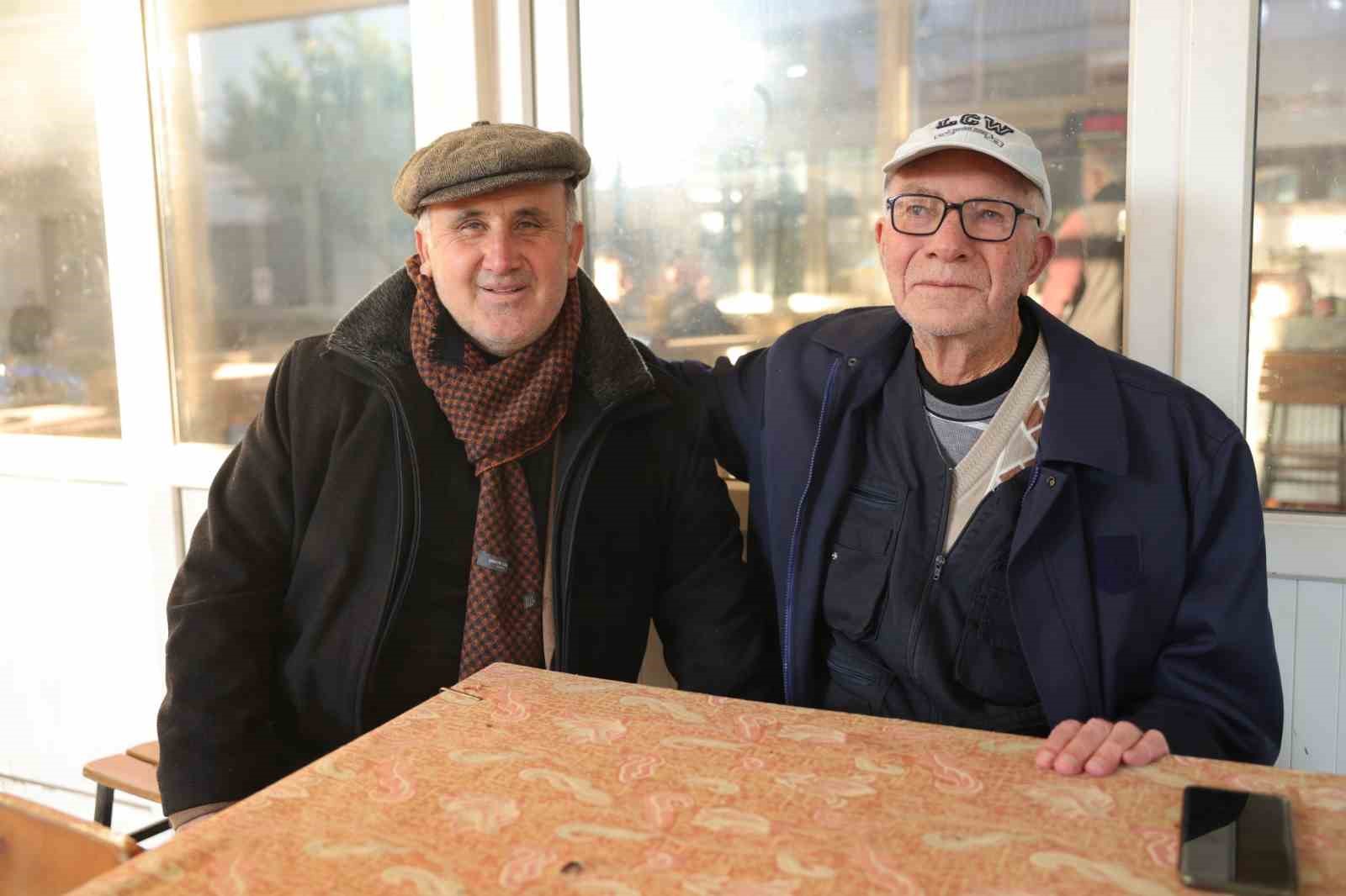 Başkan Kaya: "Soğuk kış günlerinde de esnaf ve vatandaşlarımızın yanında olmayı sürdüreceğiz"
