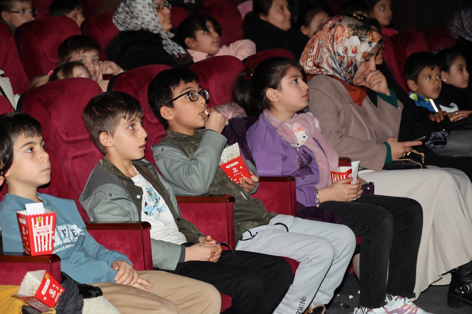 Başkan Kılca öğrencilerin mutluluğuna ortak oldu
