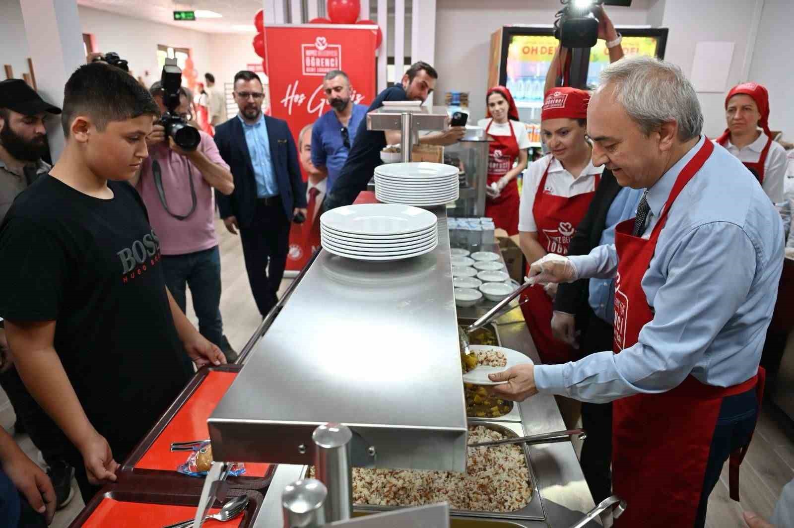 Başkan Kocagöz "Kepez vizyonu"nu anlattı
Başkan Kocagöz "Kepez vizyonu"nu anlattı