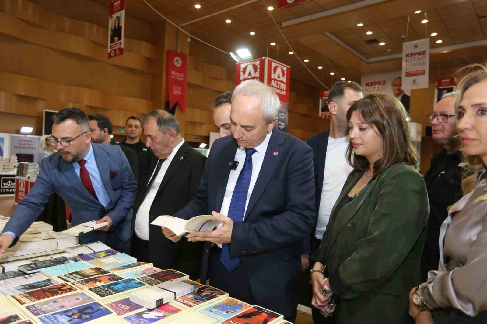 Başkan Kocagöz "Kepez vizyonu"nu anlattı
Başkan Kocagöz "Kepez vizyonu"nu anlattı