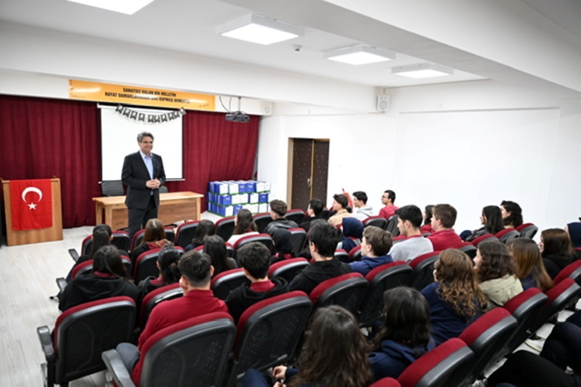 Başkan Kocaman: "Gençler en önemli değerlerimiz"
