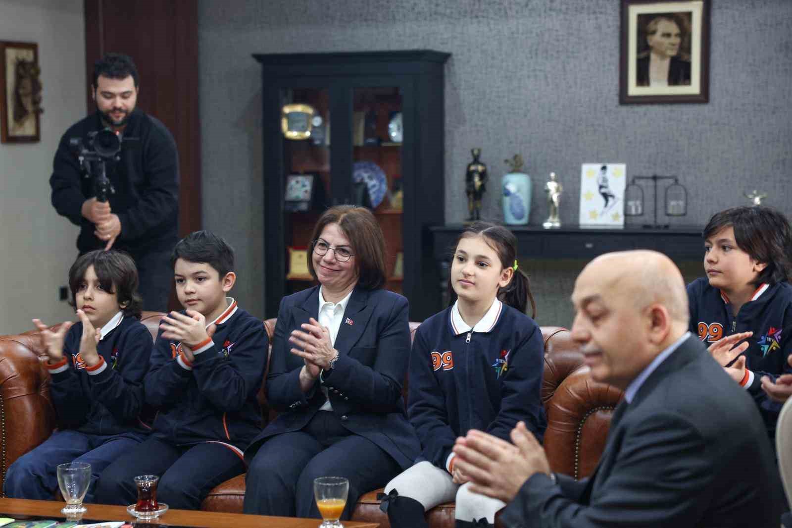 Başkan Köymen koltuğunu devretti; yeni başkandan çevre önerisi geldi
