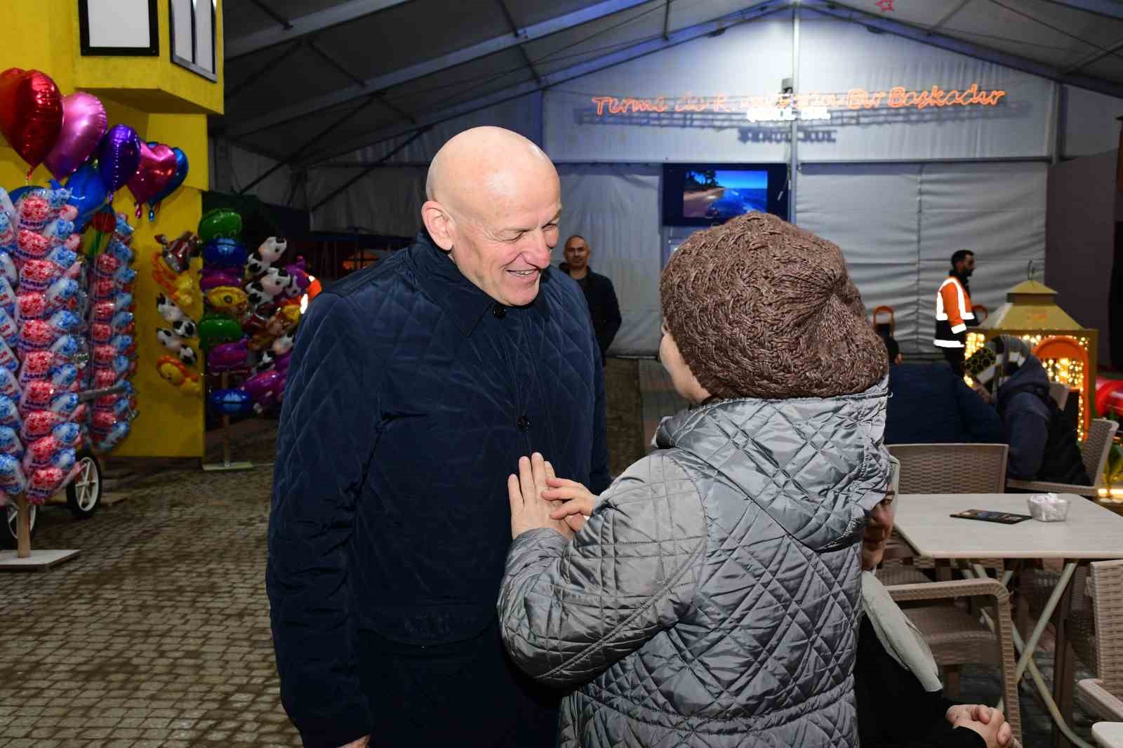 Başkan Kul: "Ramazan ayının manevi iklimi Terme’de yaşanıyor"
Başkan Kul: "Ramazan ayının manevi iklimi Terme’de yaşanıyor"