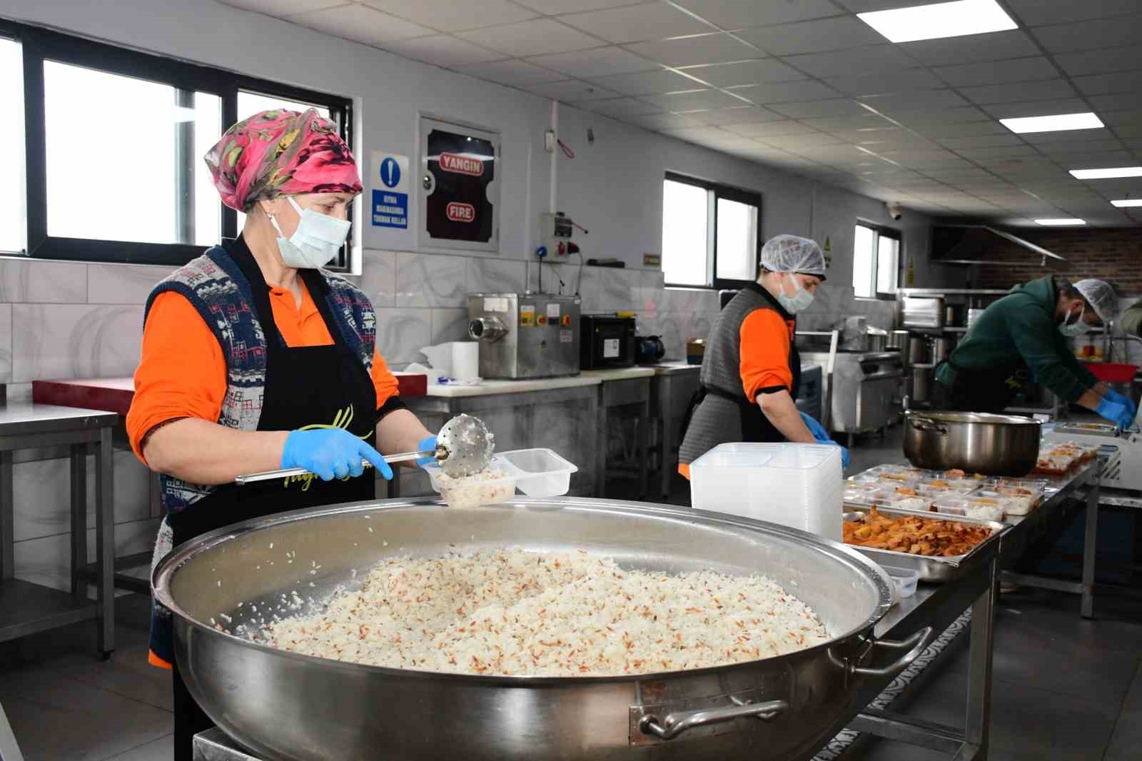 Başkan Kul: "Terme’de kimsesizlerin yanındayız"

