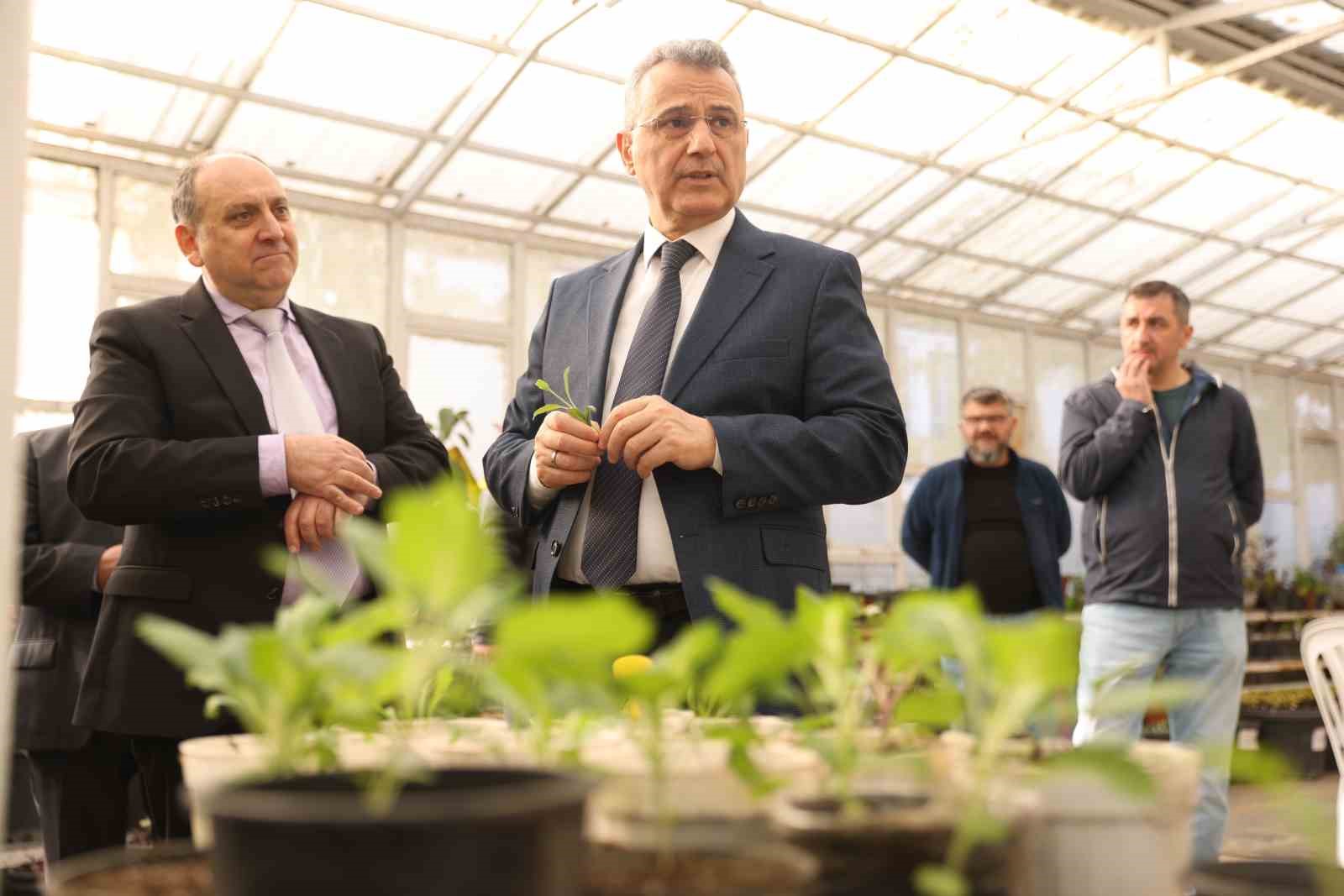 Başkan Kurnaz: "Ata tohumlarımızı korumak bir zorunluluk"
Başkan Kurnaz: "Ata tohumlarımızı korumak bir zorunluluk"