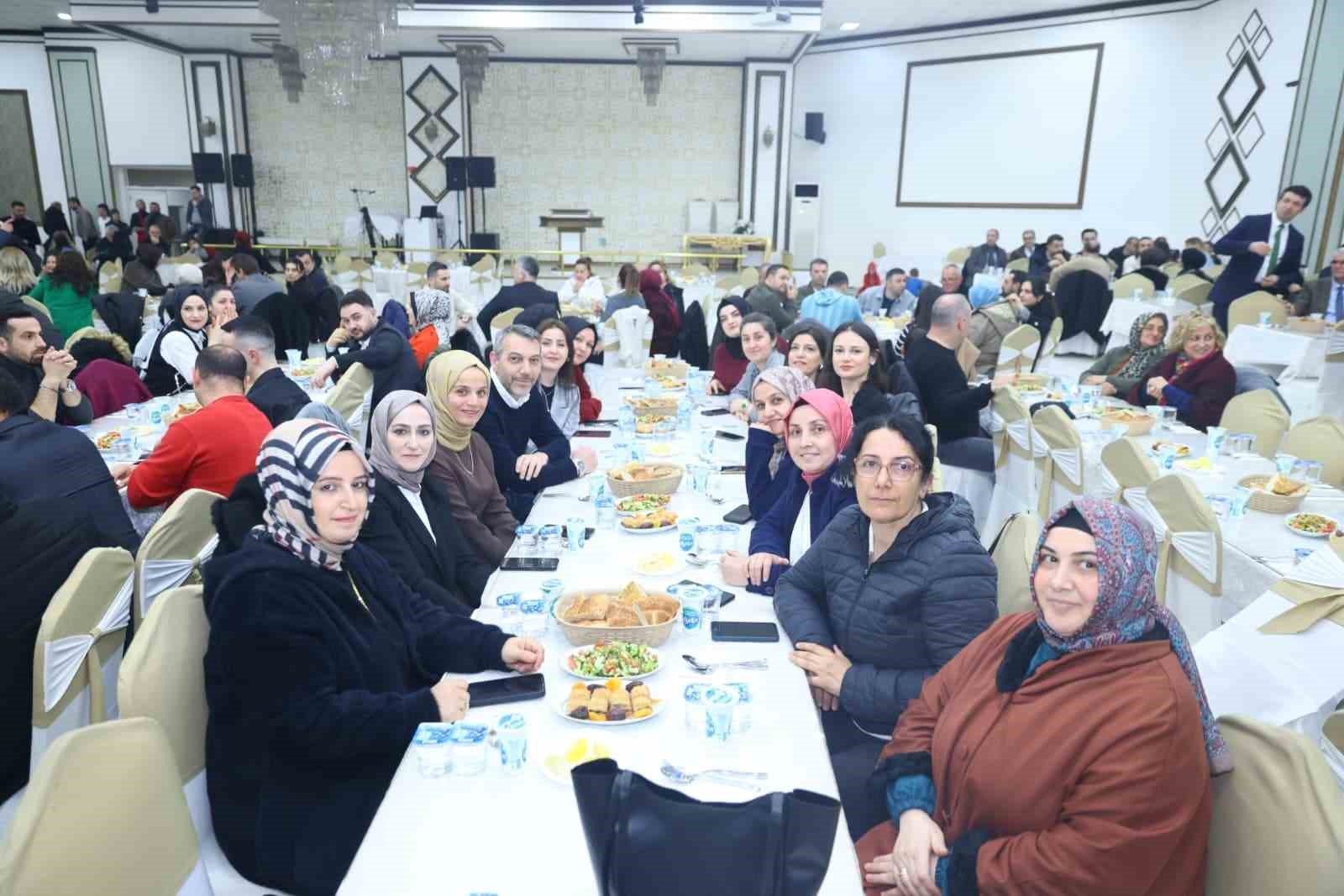 Başkan Kurnaz: "Aynı hedefe gönül veren çok büyük bir aileyiz"
