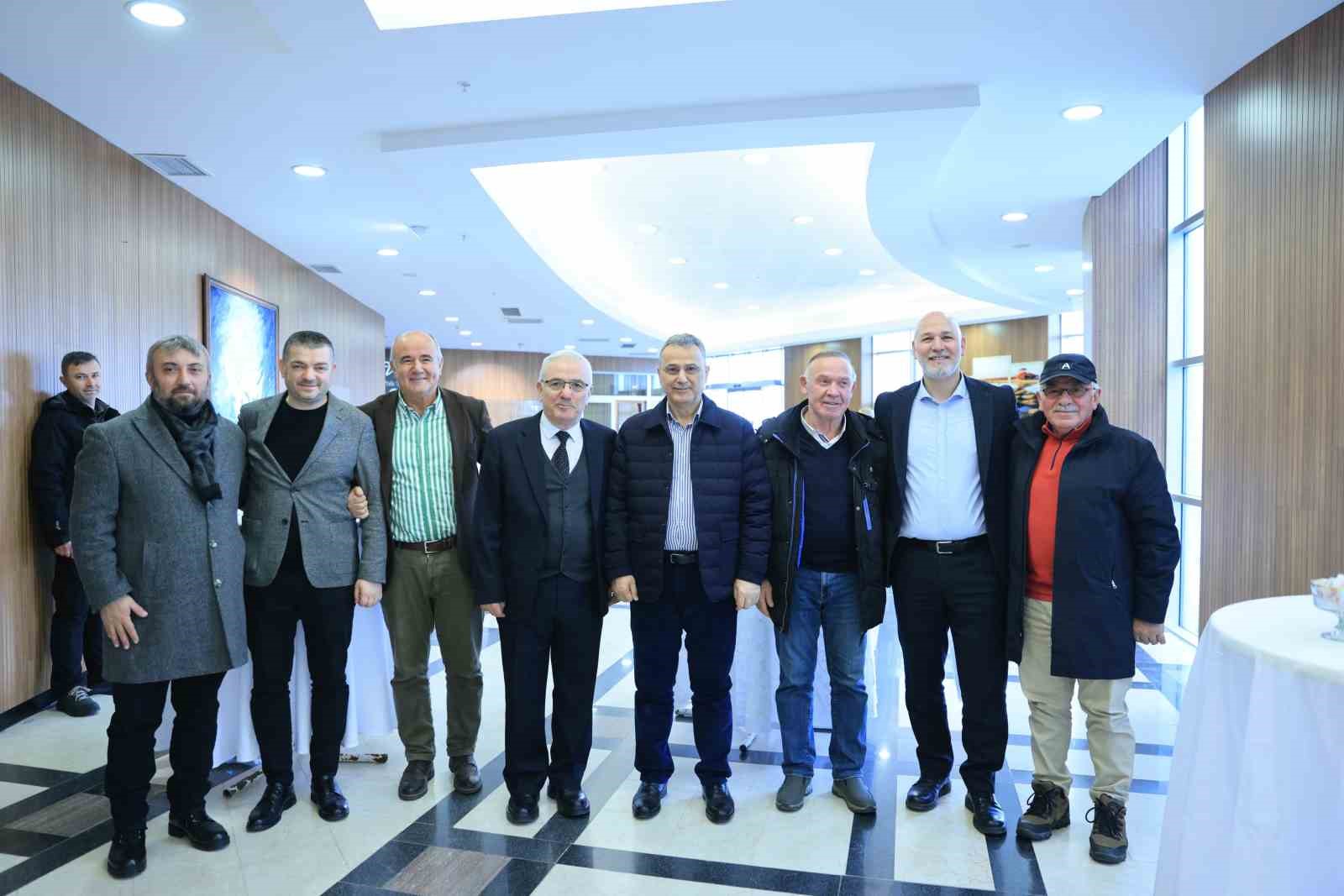 Başkan Kurnaz: "İlkadım’da 2026 yılında değerli proje ve hizmetleri hep birlikte hayata geçireceğiz"
Başkan Kurnaz: "İlkadım’da 2026 yılında değerli proje ve hizmetleri hep birlikte hayata geçireceğiz"