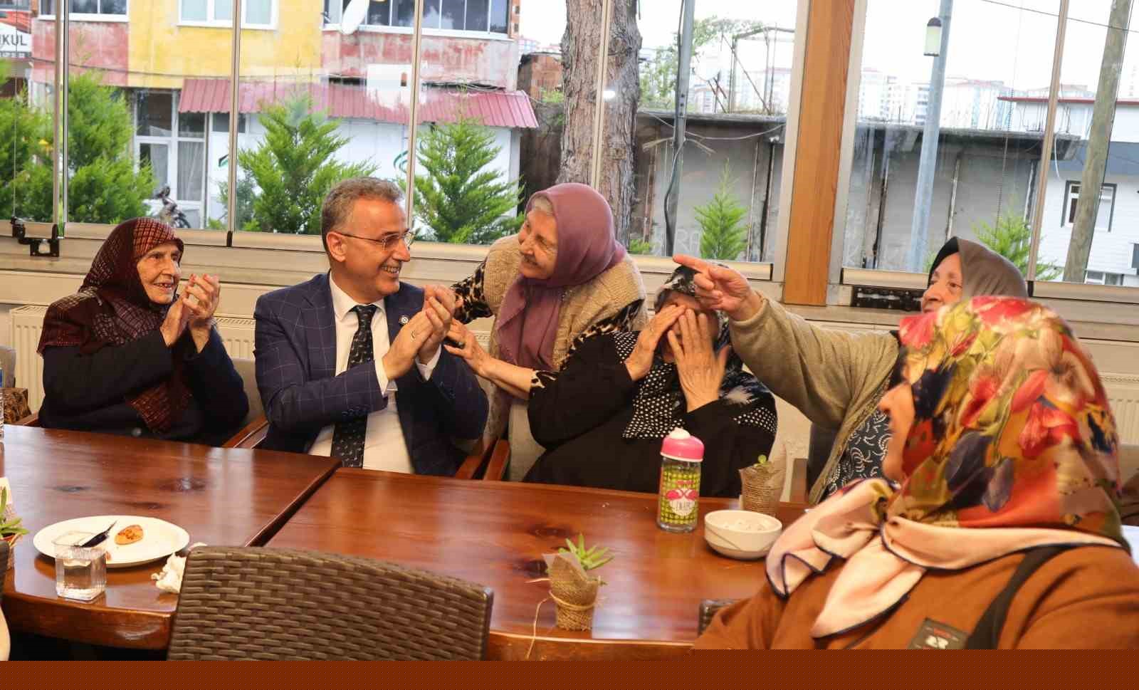 Başkan Kurnaz: "İlkadım’da 7’den 77’ye tüm vatandaşların yanındayız"
