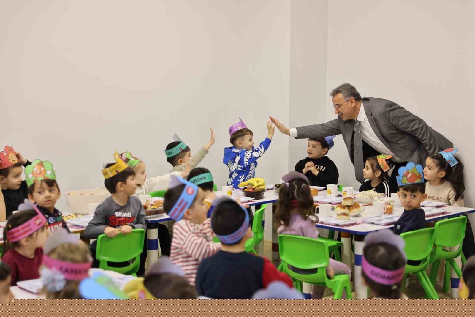 Başkan Kurnaz: "İlkadım’da 7’den 77’ye tüm vatandaşların yanındayız"
