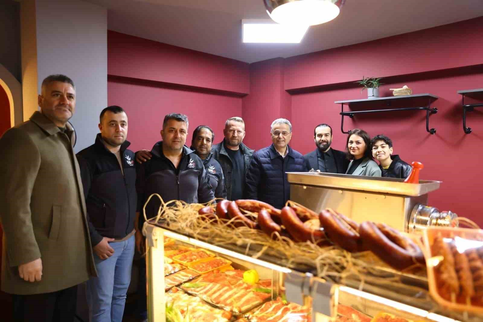 Başkan Kurnaz: "İlkadım’da yeni işletmeler ekonomiye değer katıyor"
