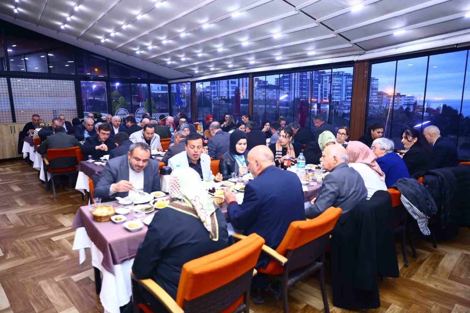 Başkan Kurnaz: "Muhtarlar gözbebeğimiz"
