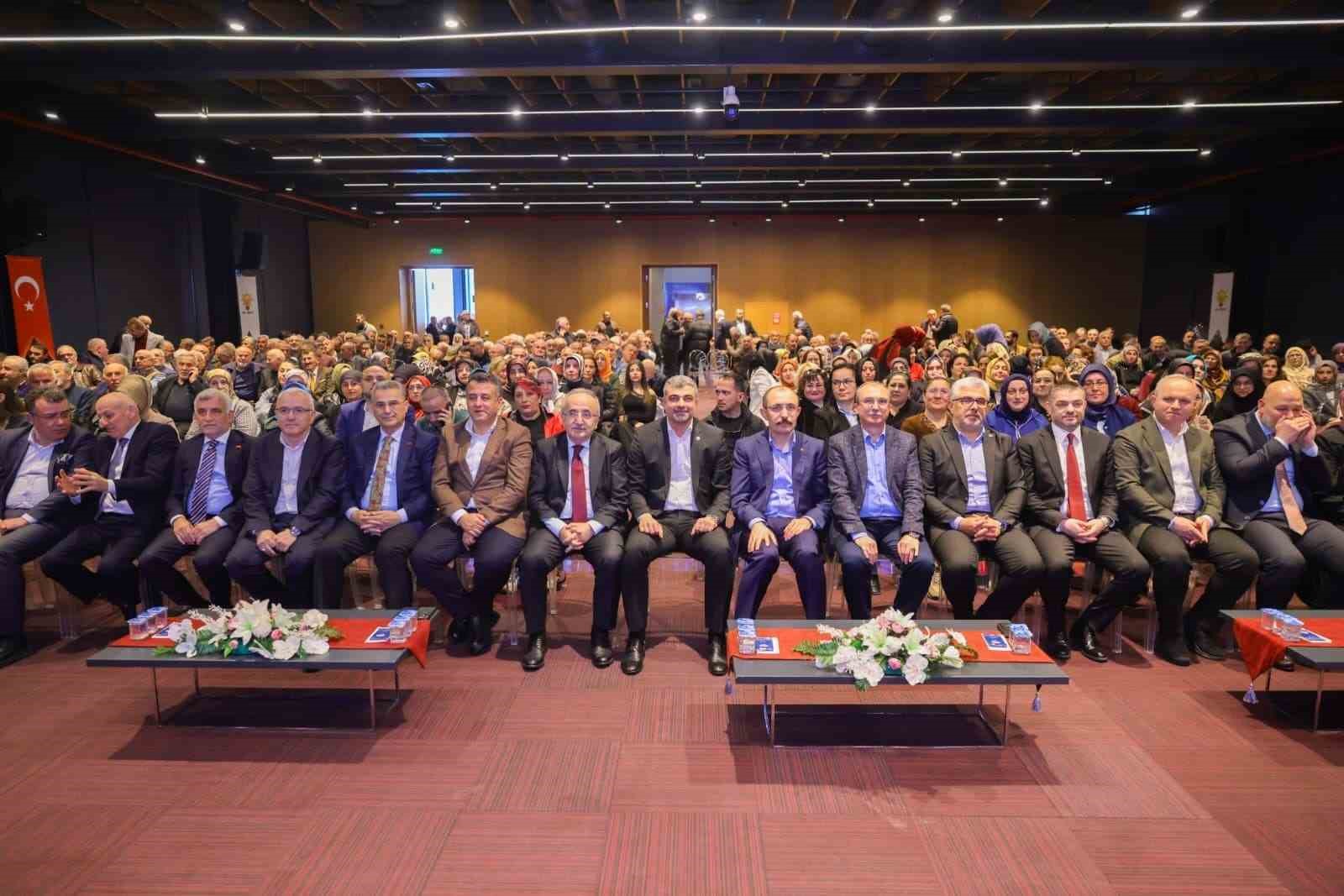 Başkan Kurnaz: "Tüm teşkilatımız ile birlik ve uyum içerisinde çalışıyoruz"
