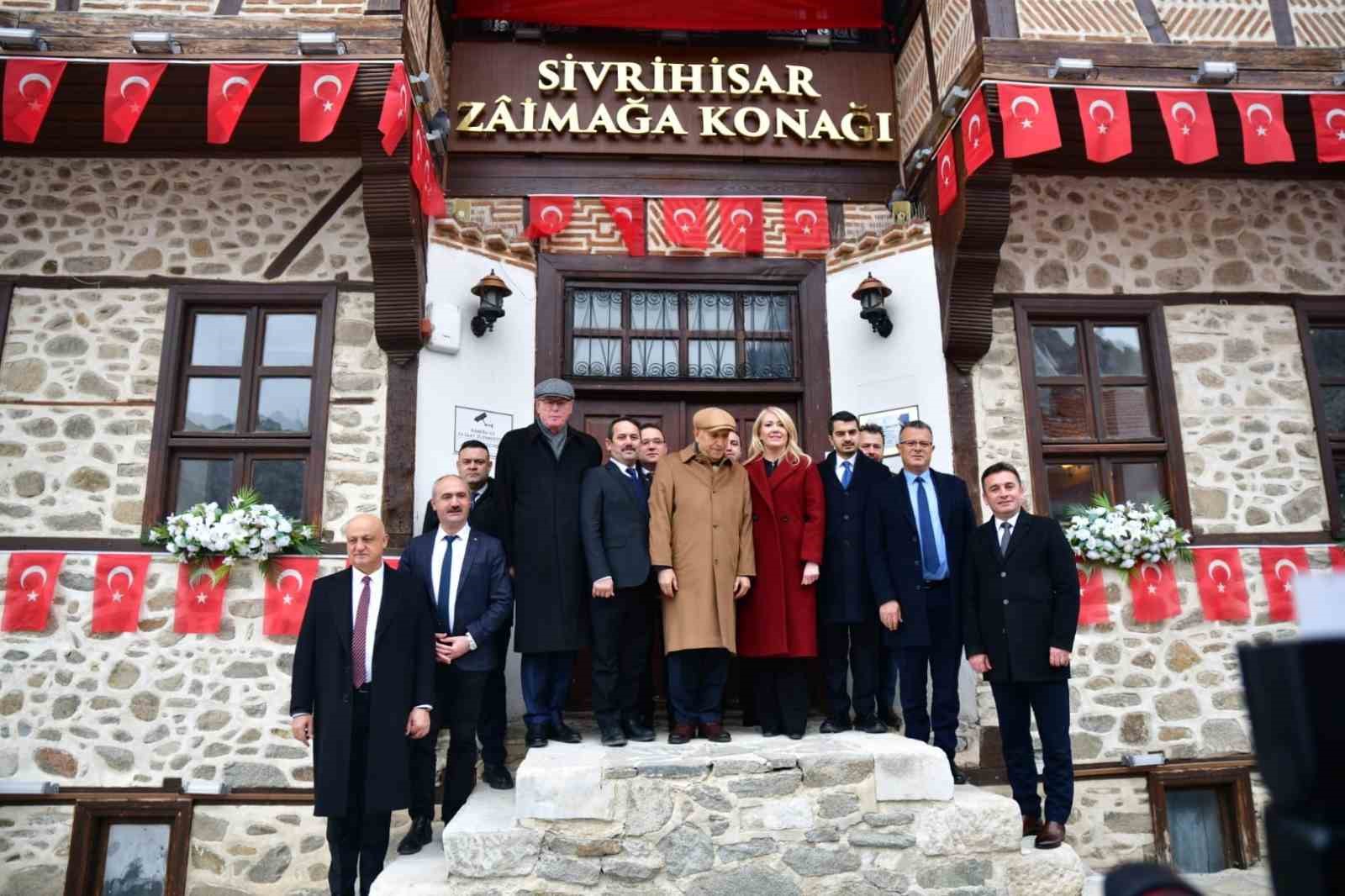 Başkan Öküzcüoğlu: "Tarihin yazıldığı mekanda bulunmak gurur verici"
Başkan Öküzcüoğlu: "Tarihin yazıldığı mekanda bulunmak gurur verici"