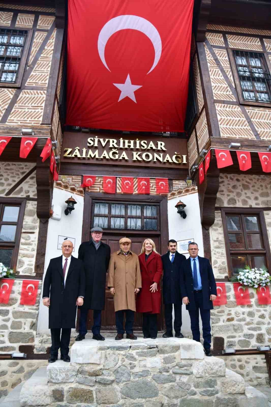 Başkan Öküzcüoğlu: "Tarihin yazıldığı mekanda bulunmak gurur verici"
Başkan Öküzcüoğlu: "Tarihin yazıldığı mekanda bulunmak gurur verici"