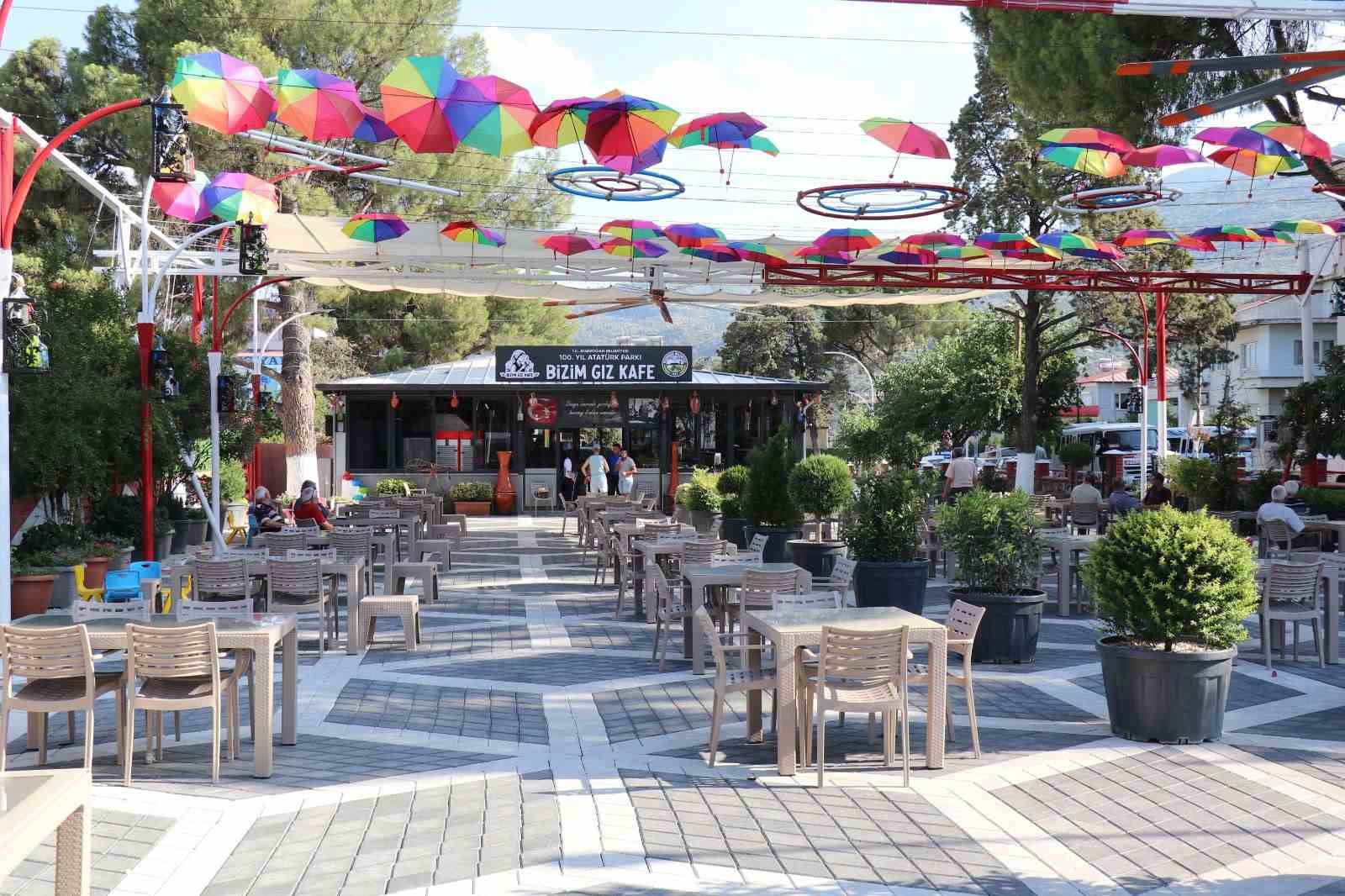 Başkan Özel, iki yıllık görev süresini değerlendirdi
