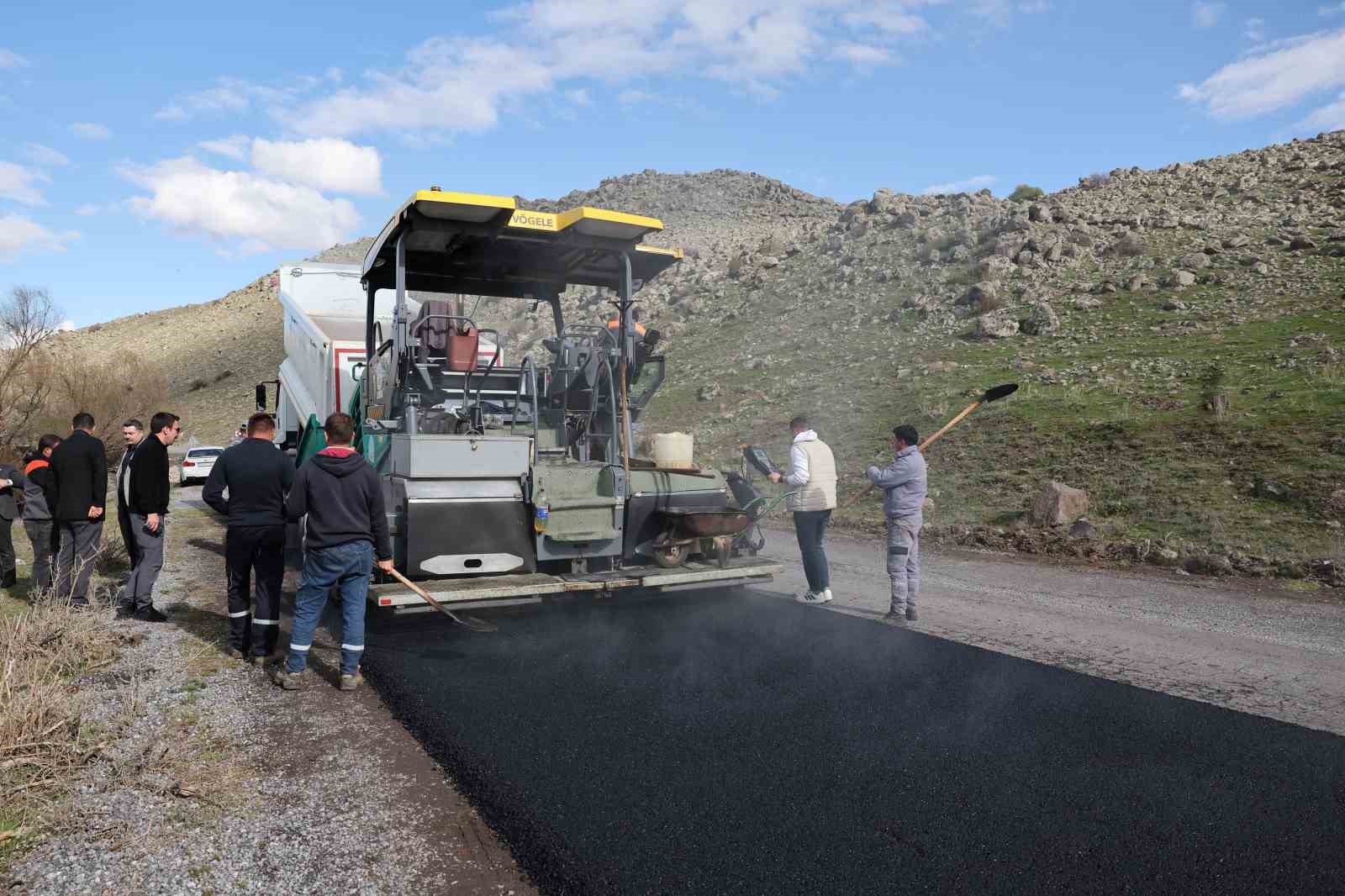 Başkan Özldoğan: "Hürmetçi - Gelbula yolunda konfor artıyor"
