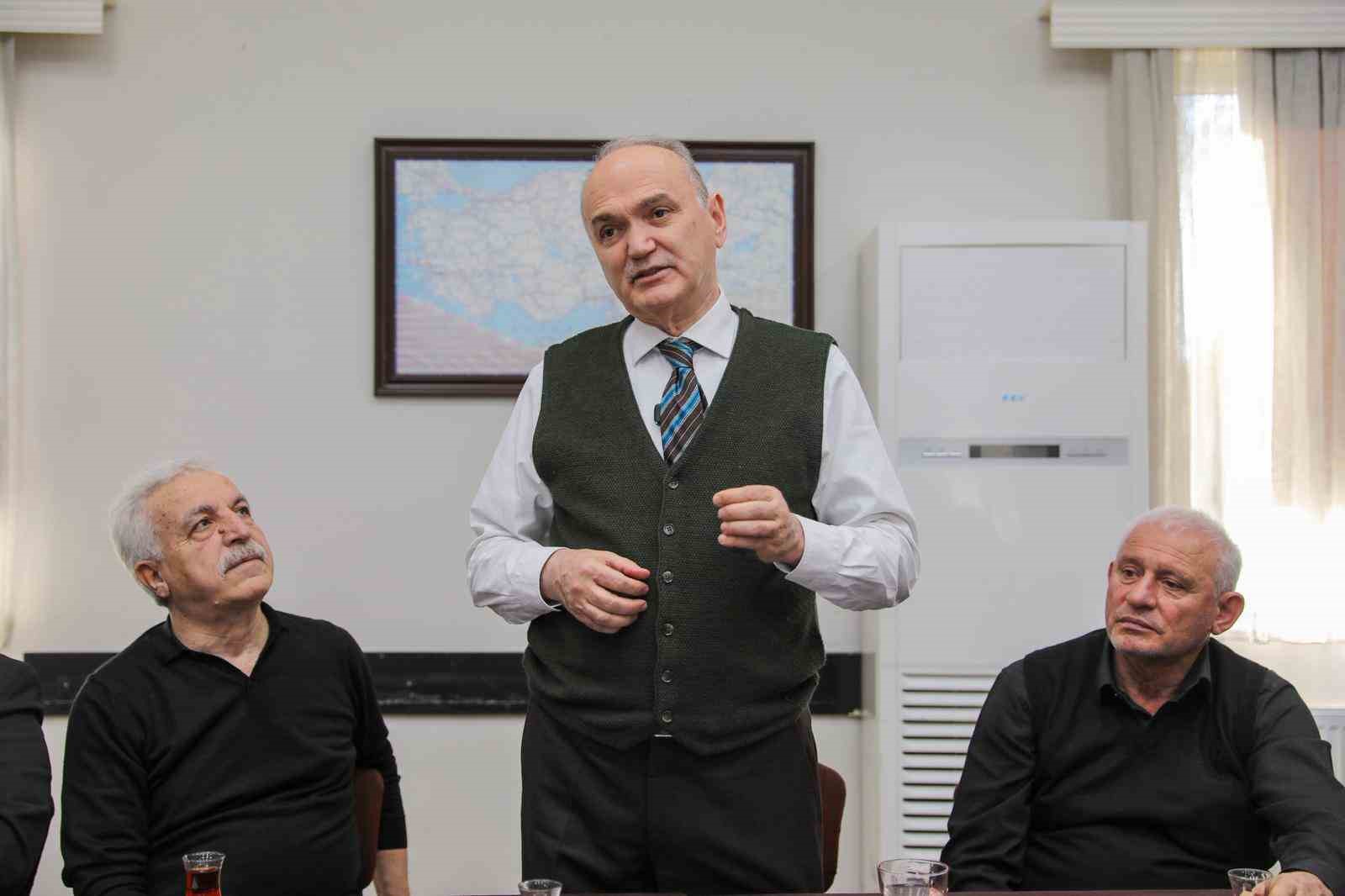 Başkan Özlü: "Düzce’de 2,2 milyar dolar ihracat hacmi var"
Başkan Özlü: "Düzce’de 2,2 milyar dolar ihracat hacmi var"