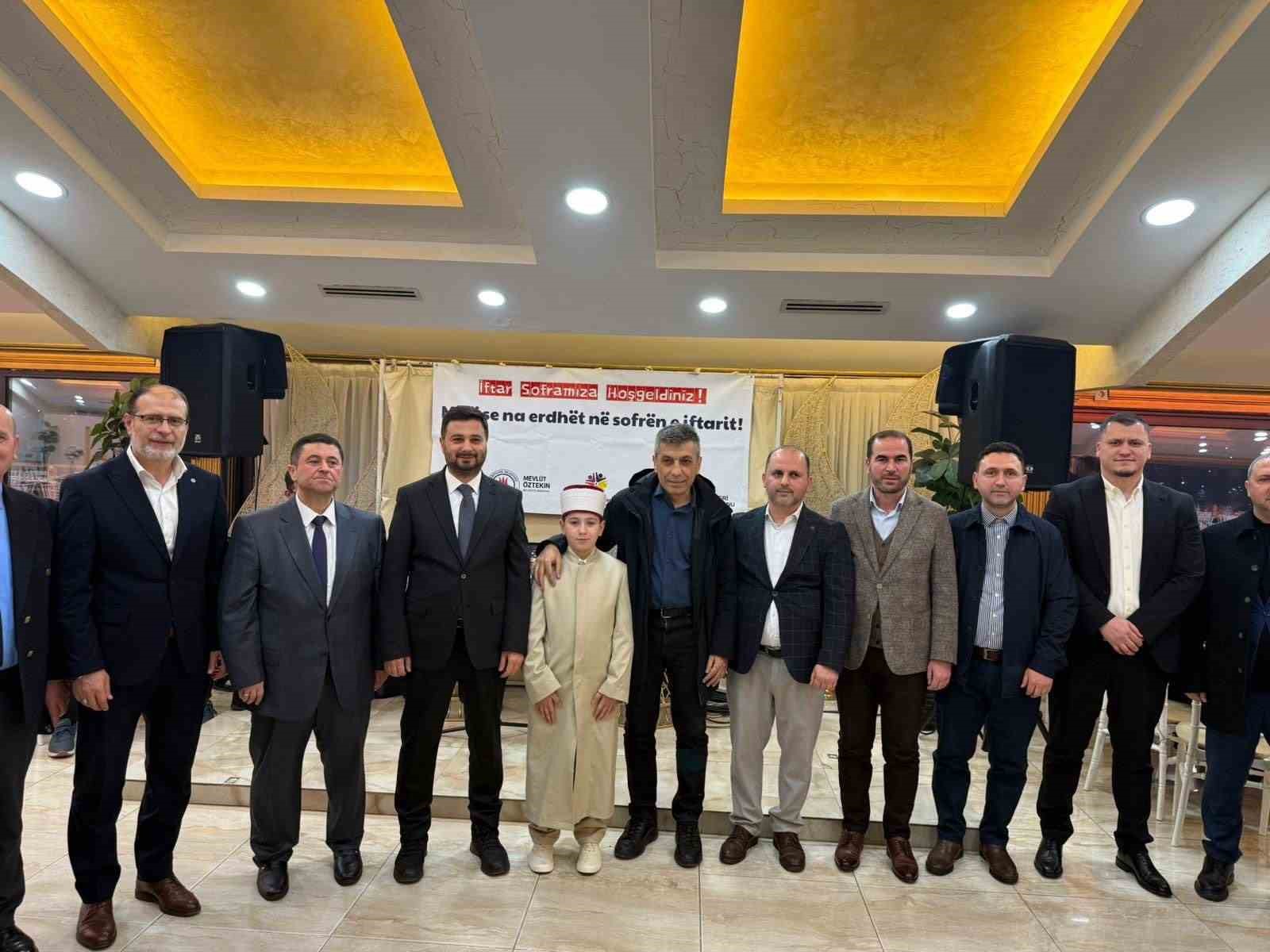 Başkan Öztekin, Balkanlar’da vatandaşlarla iftar sofrasında buluştu
Başkan Öztekin, Balkanlar’da vatandaşlarla iftar sofrasında buluştu