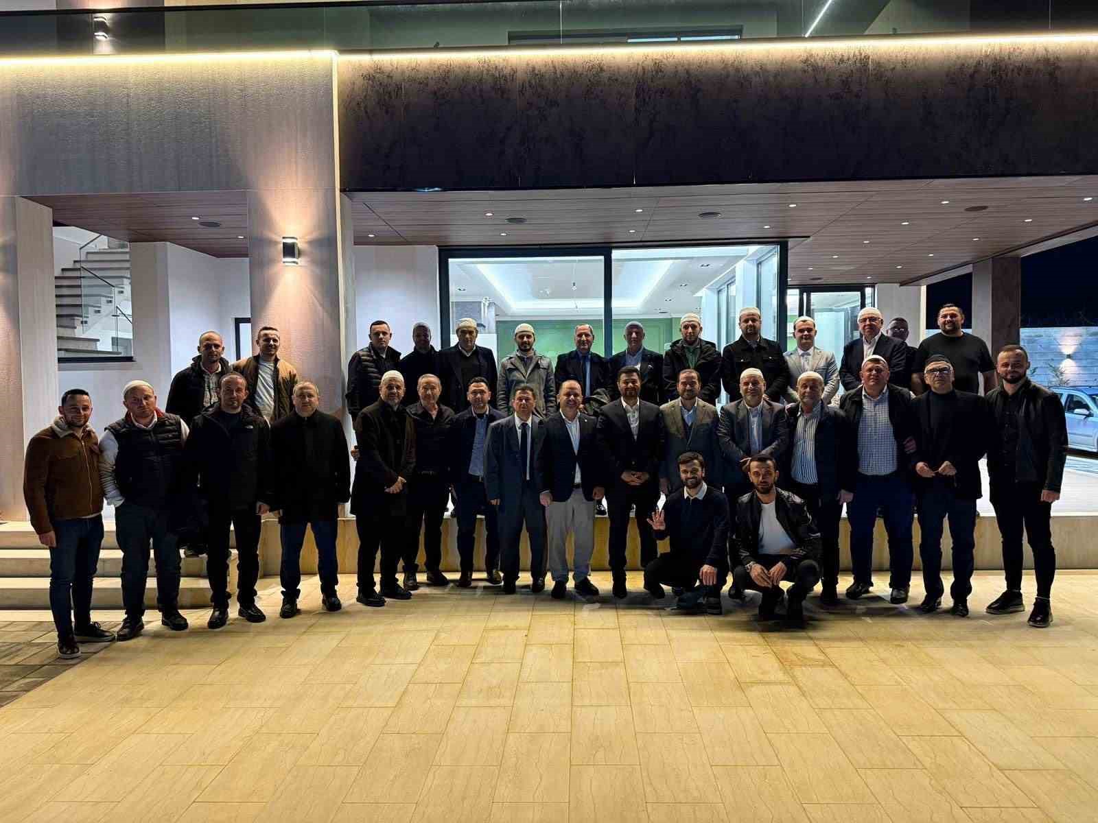 Başkan Öztekin, Balkanlar’da vatandaşlarla iftar sofrasında buluştu
Başkan Öztekin, Balkanlar’da vatandaşlarla iftar sofrasında buluştu