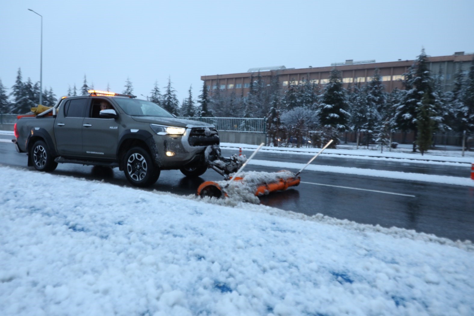 Başkan Palancıoğlu, karla mücadele için sahaya çıktı
