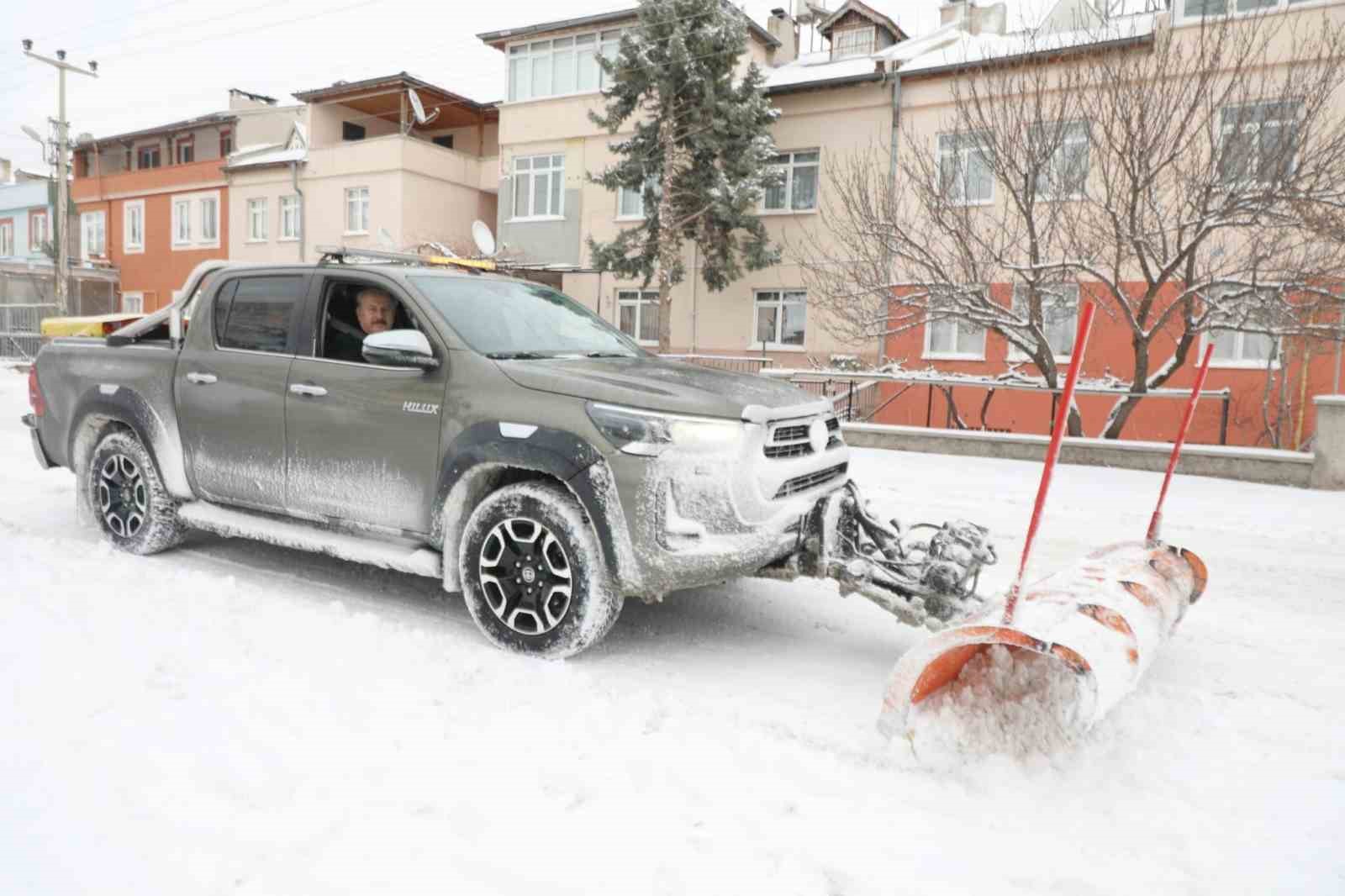 Başkan Palancıoğlu: "Karla mücadelede yoğun çalışmalarımız kesintisiz devam ediyor"
