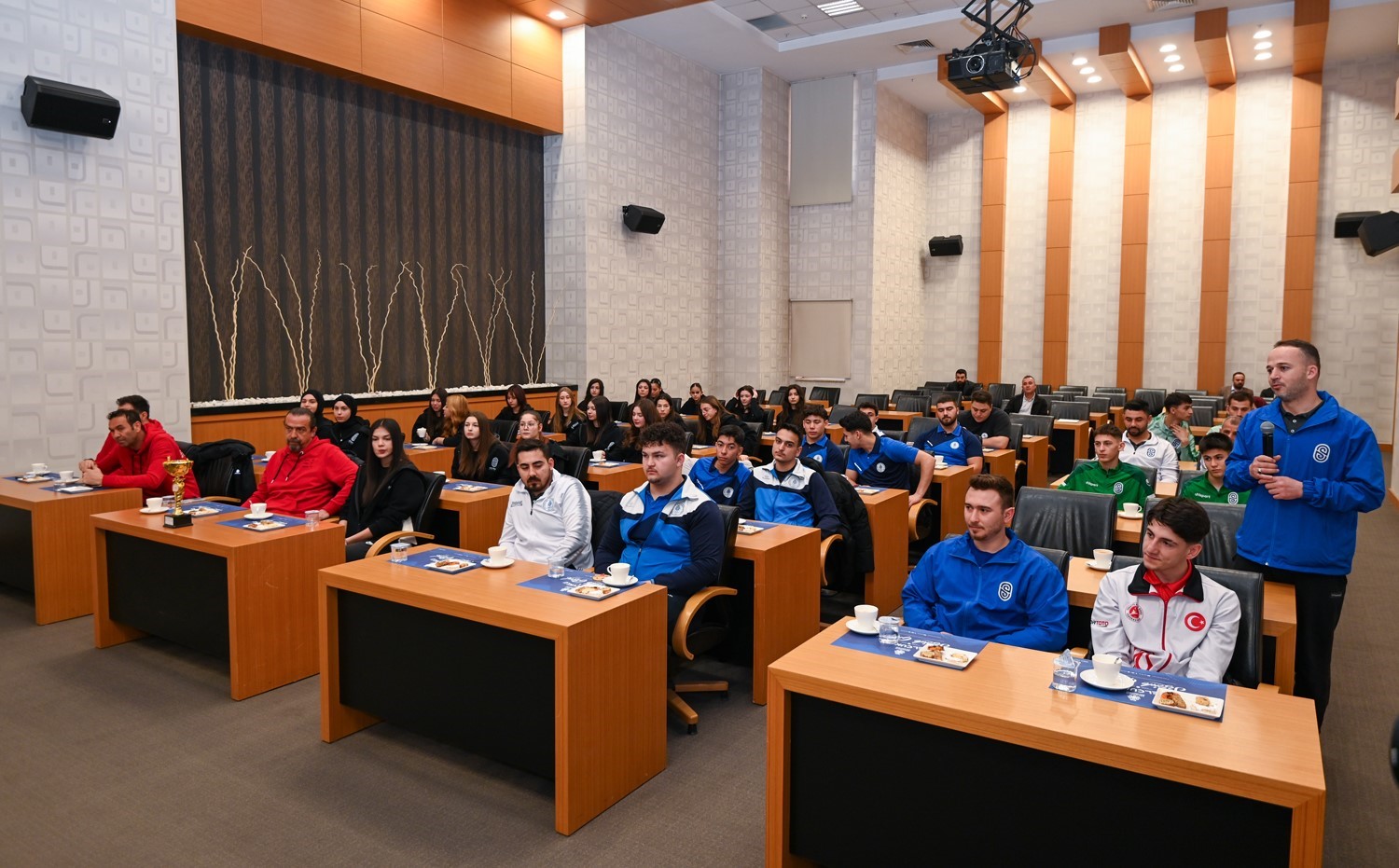 Başkan Pekyatırmacı: "Elde ettiğimiz başarılar tesadüf değil"
Başkan Pekyatırmacı: "Elde ettiğimiz başarılar tesadüf değil"