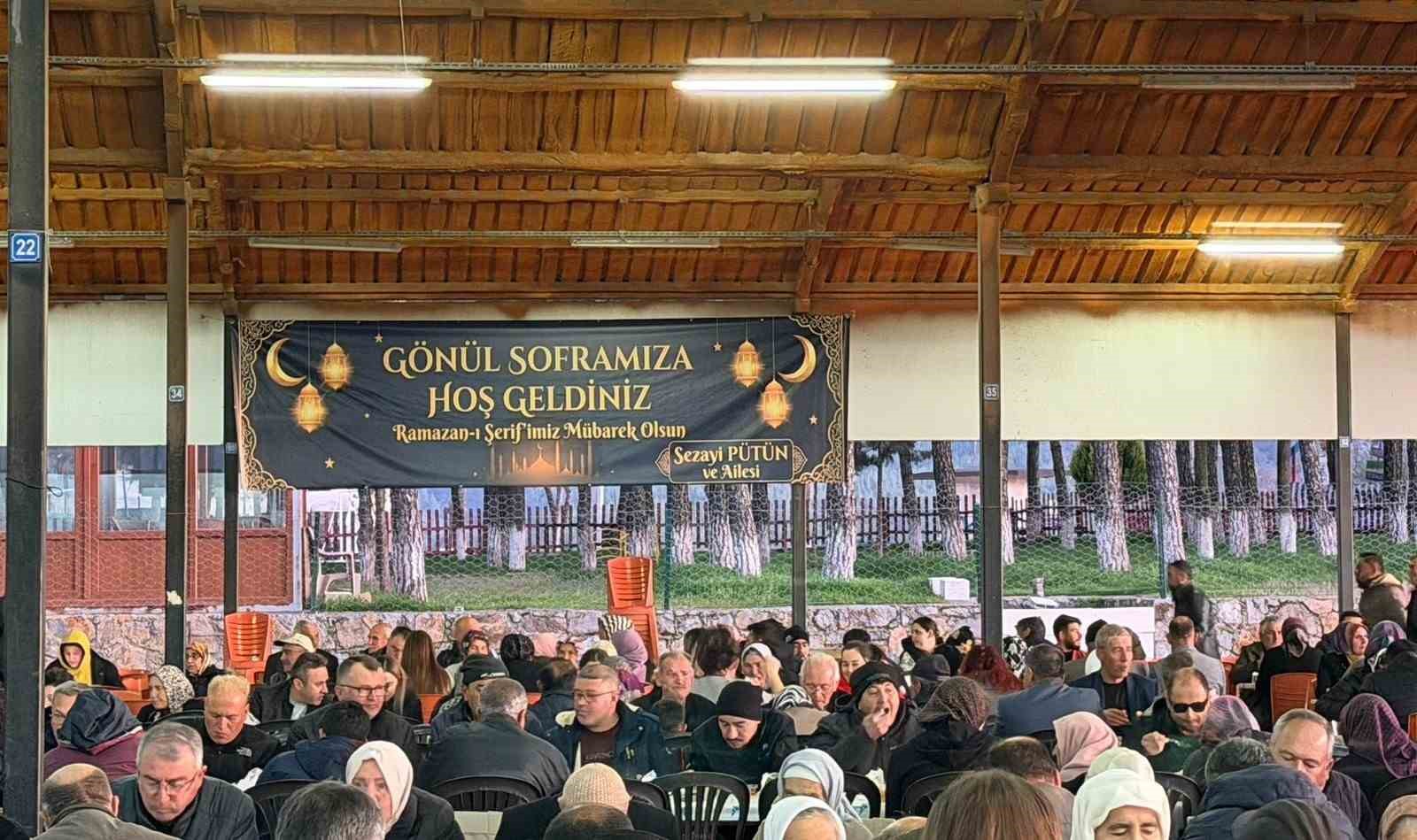 Başkan Pütün gönül sofrasına konuk olan kadınları unutmadı
