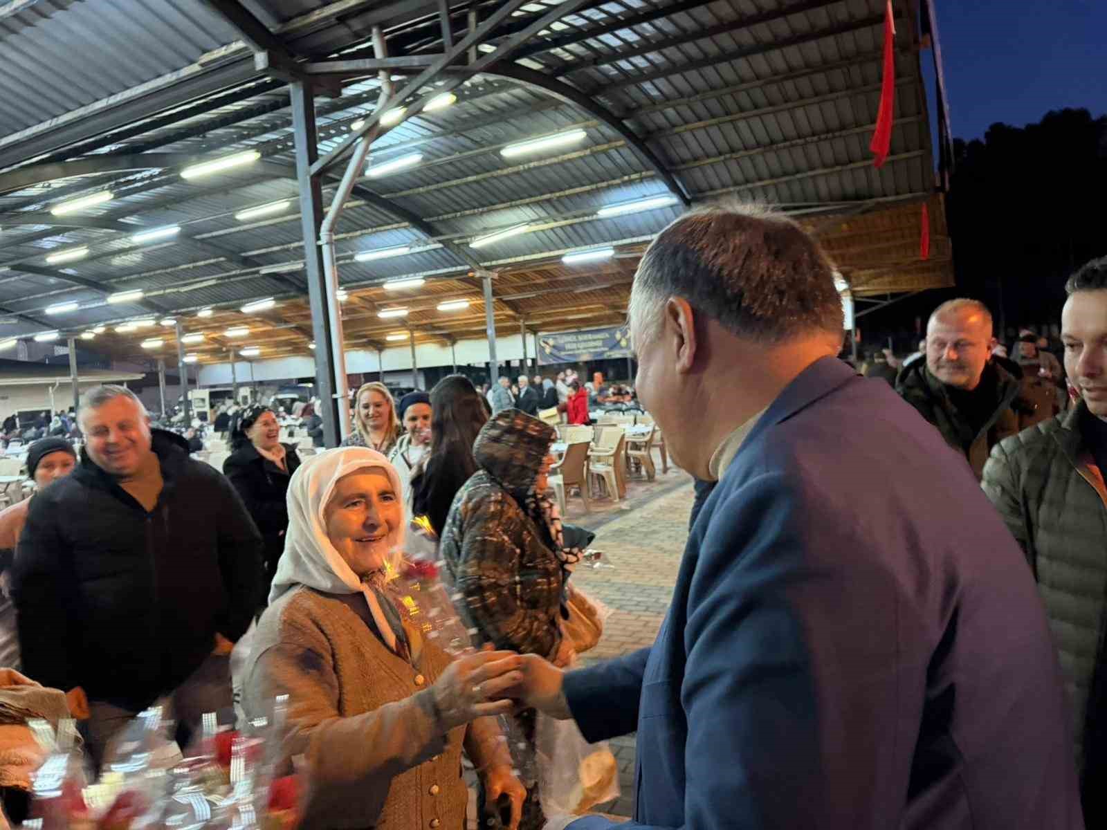 Başkan Pütün gönül sofrasına konuk olan kadınları unutmadı
